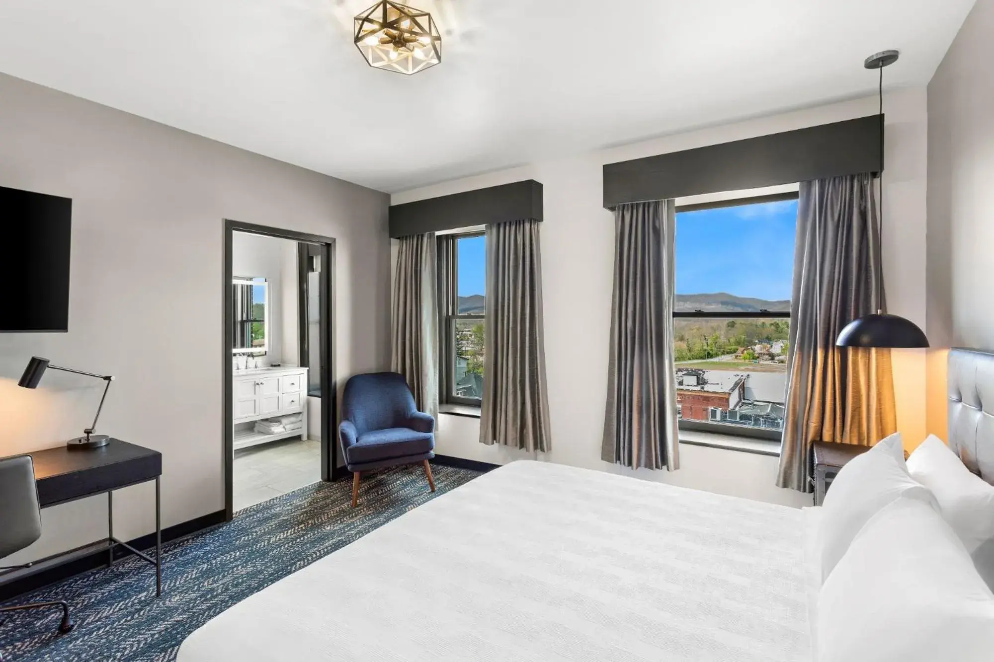 King Room - Non Smoking/Interior Hall in Tygart Hotel, an Ascend Collection Hotel King Room - Non Smoking/Interior Hall in Tygart Hotel, an Ascend Collection Hotel