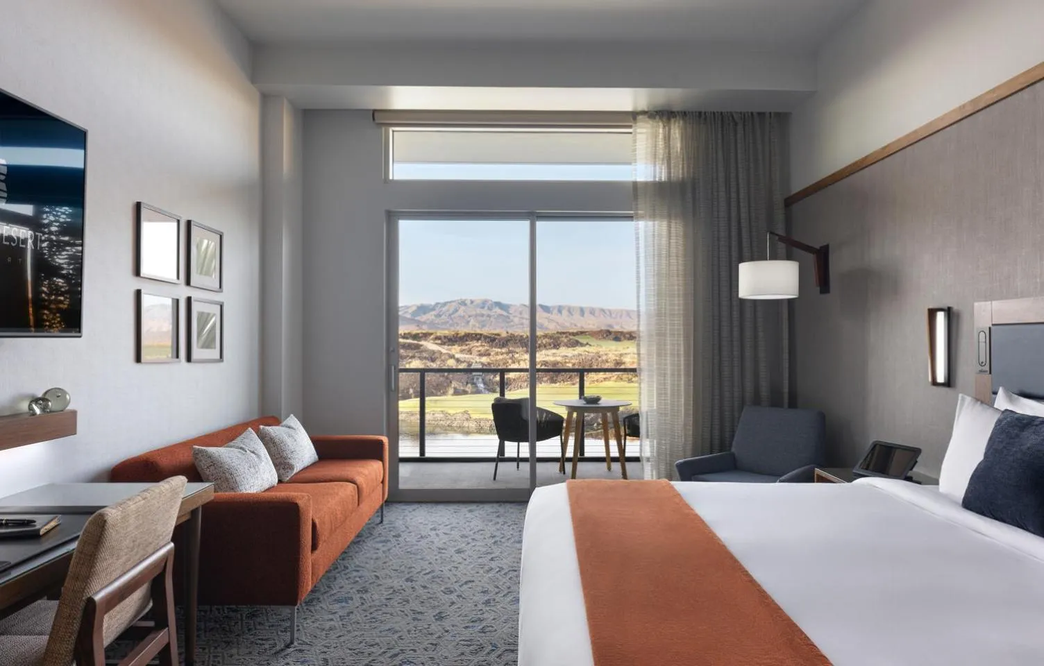 Bed in Black Desert Resort