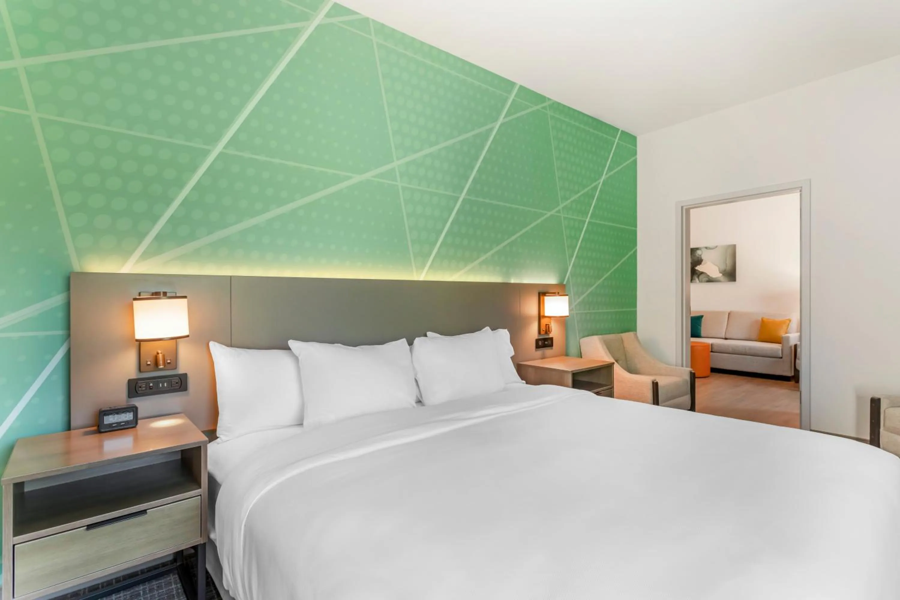 Bed in Comfort Suites Gatlinburg Downtown-Convention Center