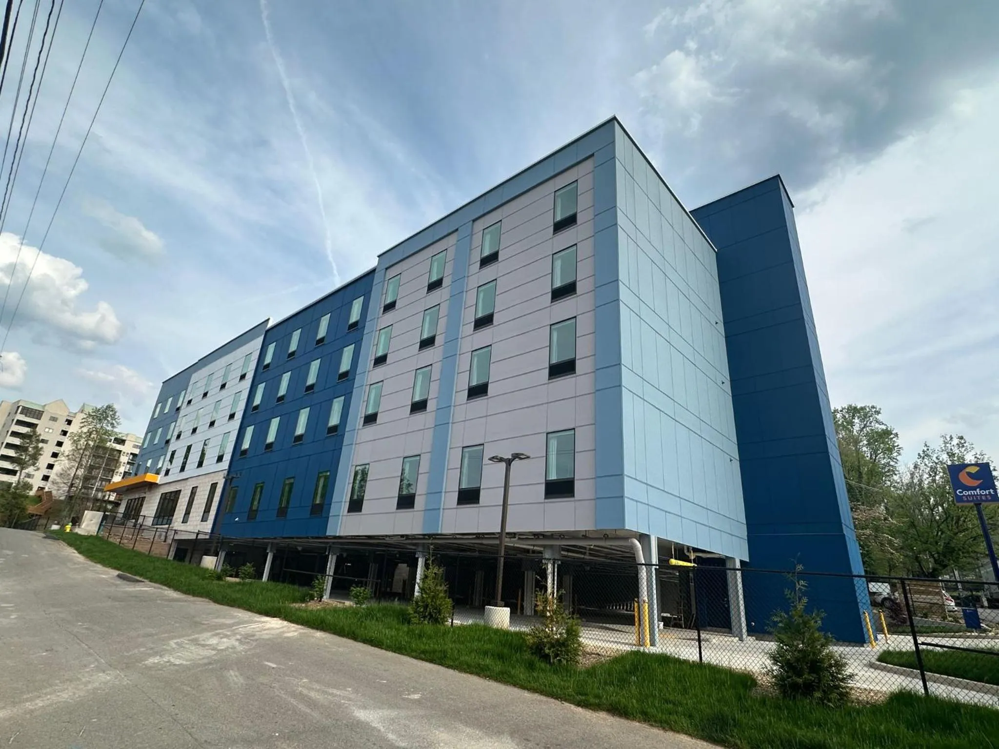 Property building in Comfort Suites Gatlinburg Downtown-Convention Center