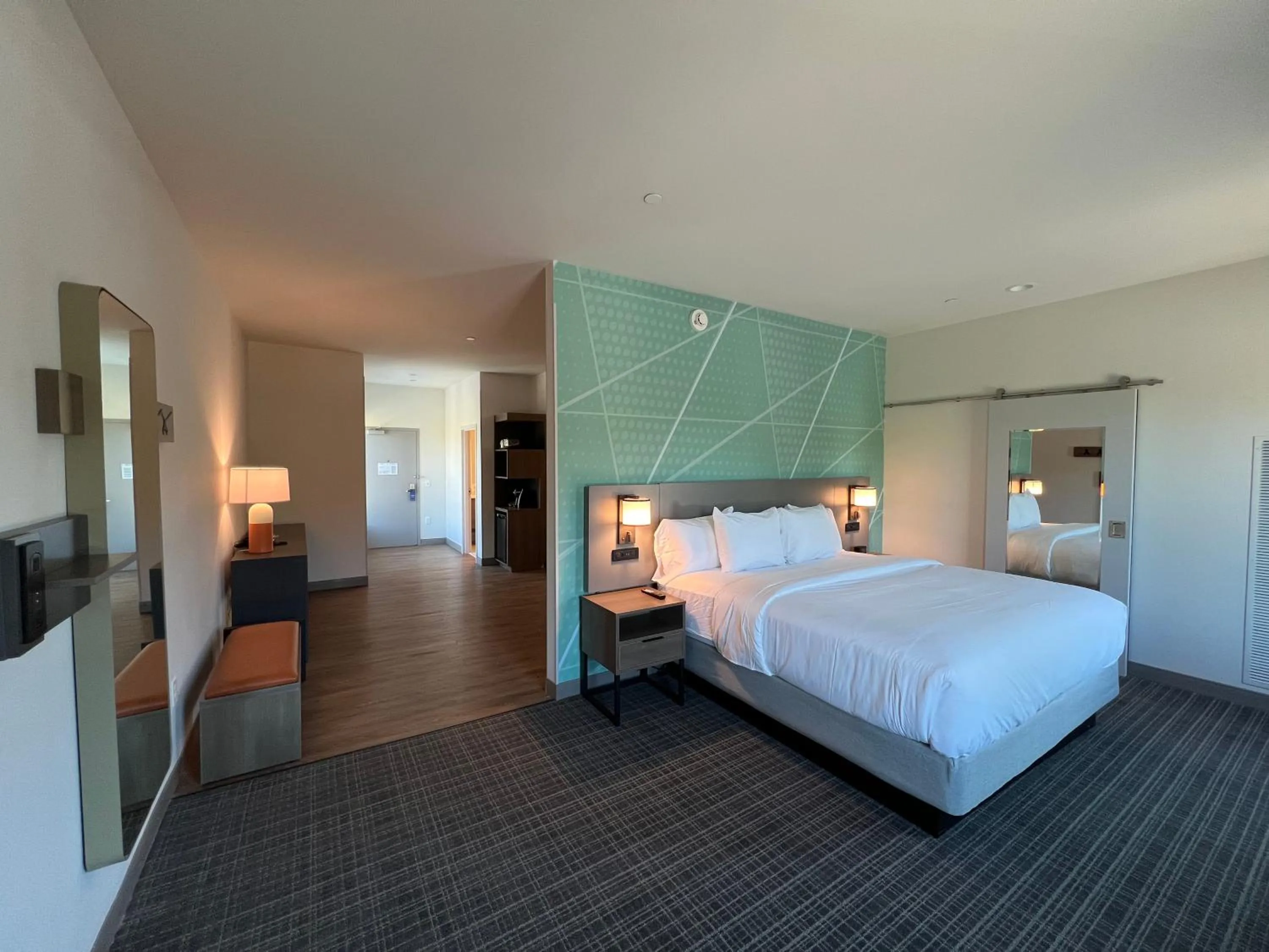 Bed in Comfort Suites Gatlinburg Downtown-Convention Center