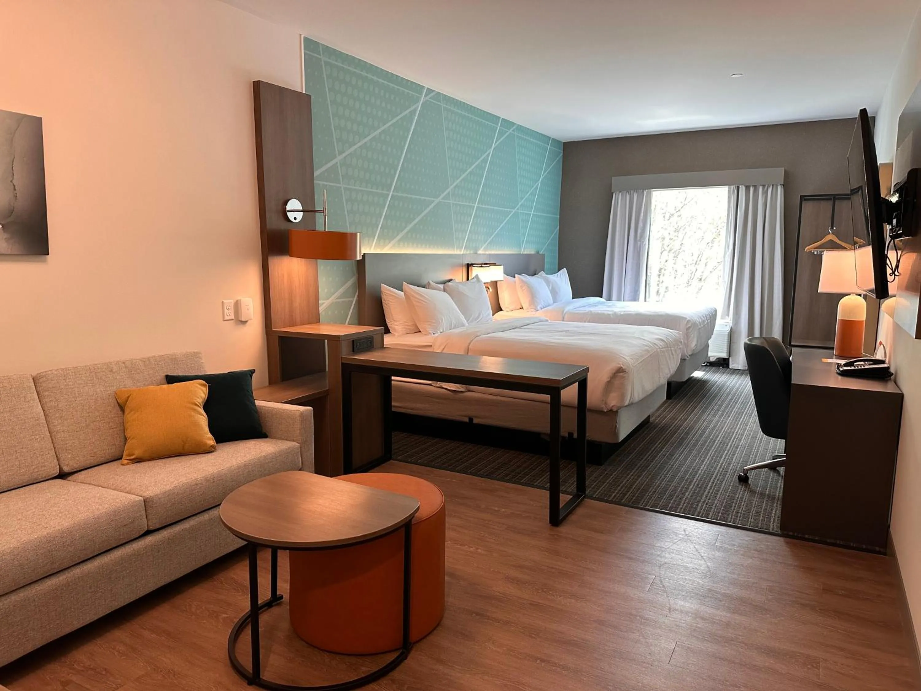 Bedroom, Bed in Comfort Suites Gatlinburg Downtown-Convention Center