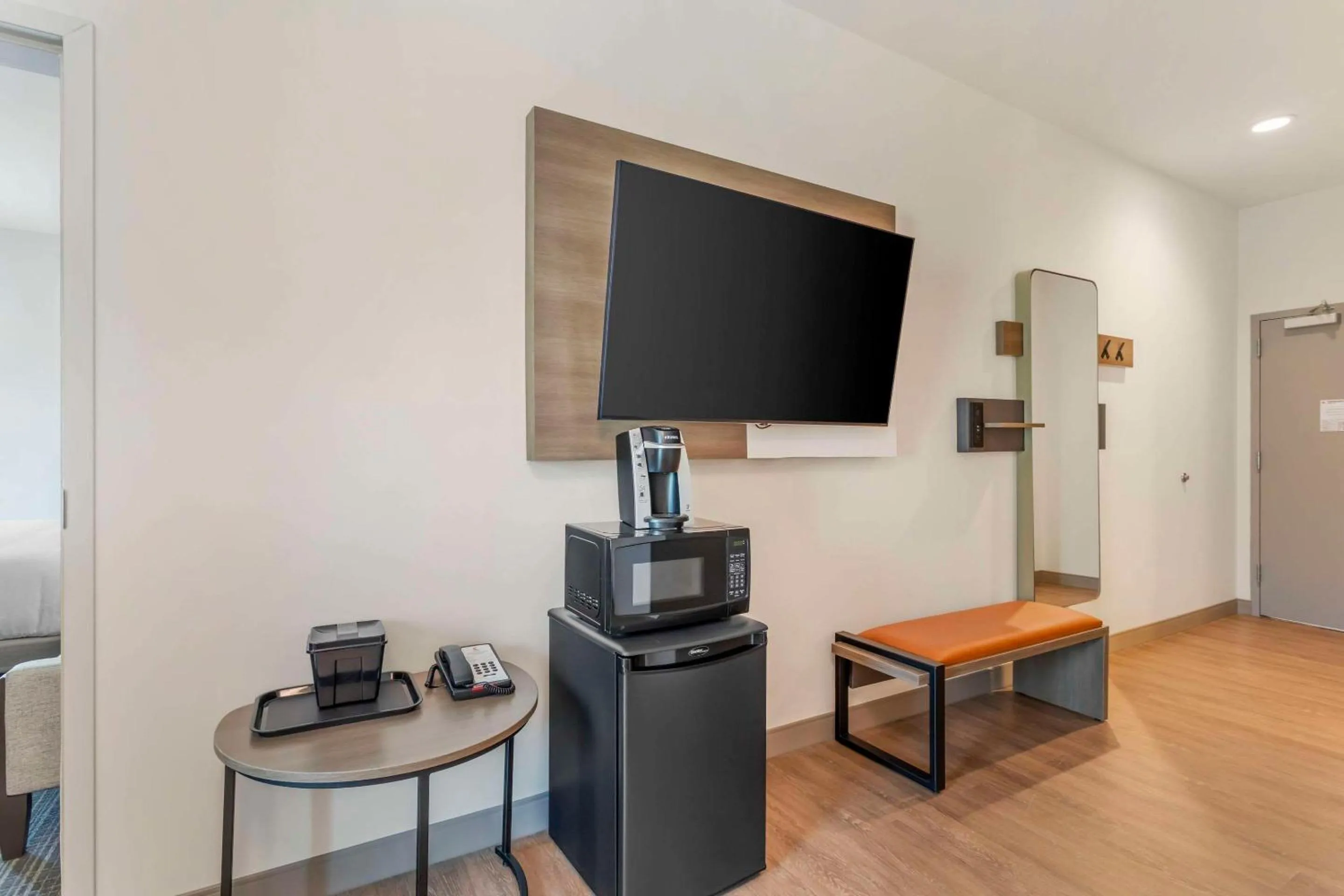 Bedroom in Comfort Suites Gatlinburg Downtown-Convention Center