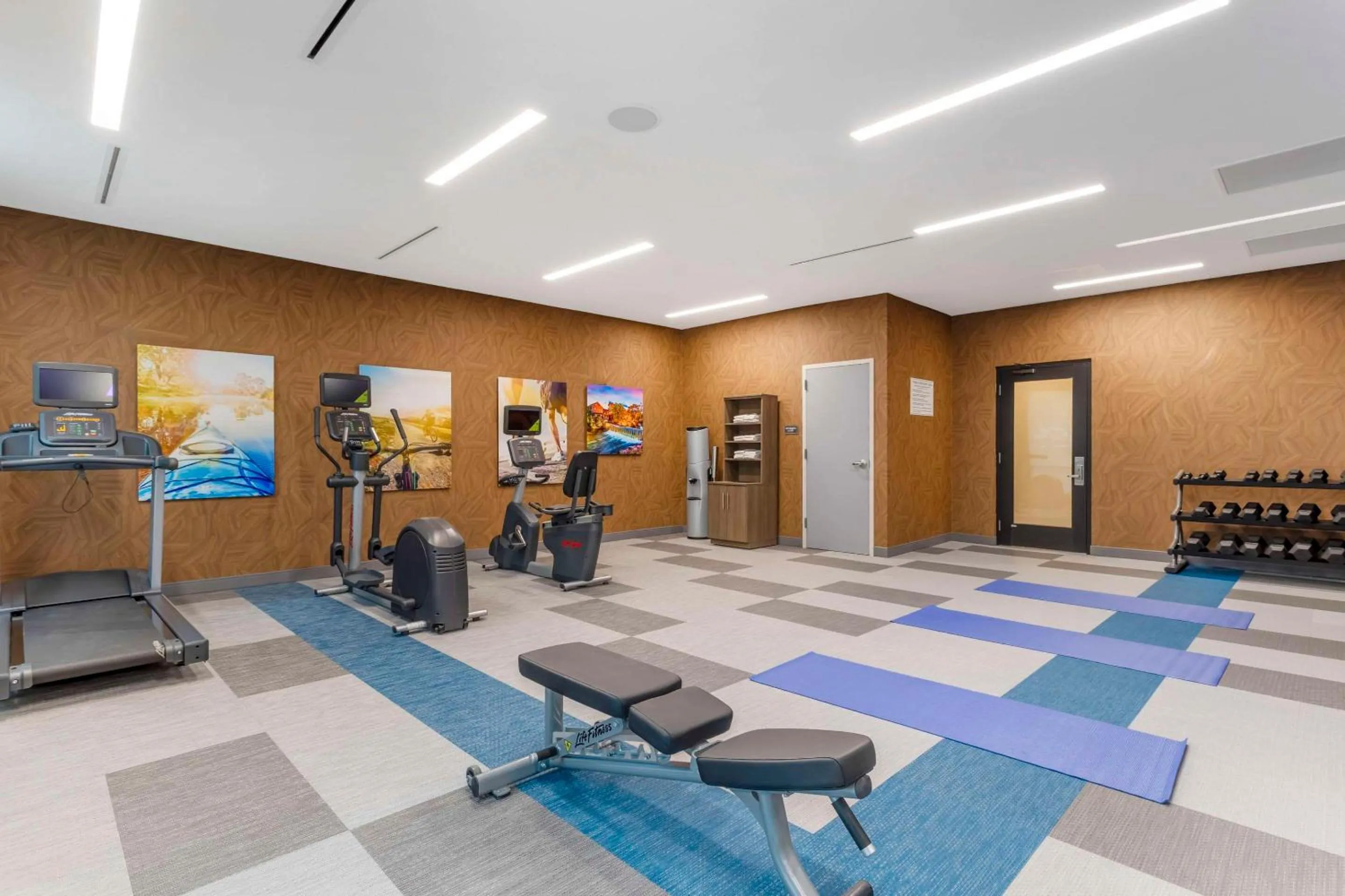 Fitness centre/facilities in Comfort Suites Gatlinburg Downtown-Convention Center