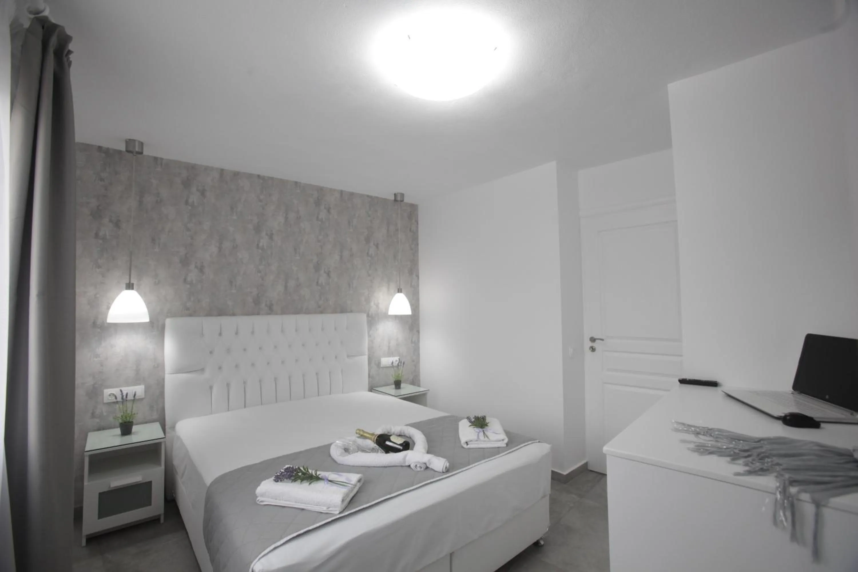 Angels View Apartments