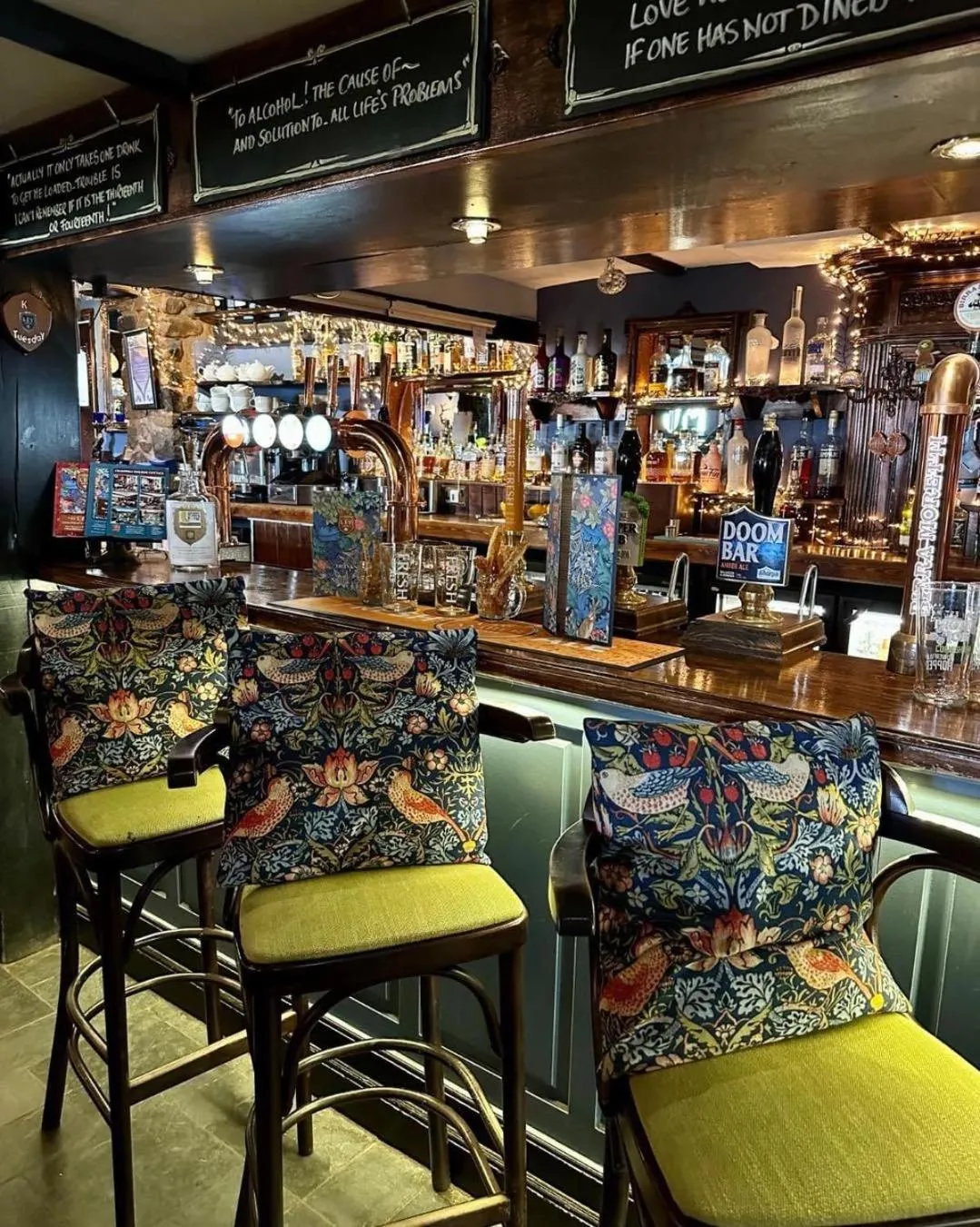 Restaurant/places to eat in The Ley Arms