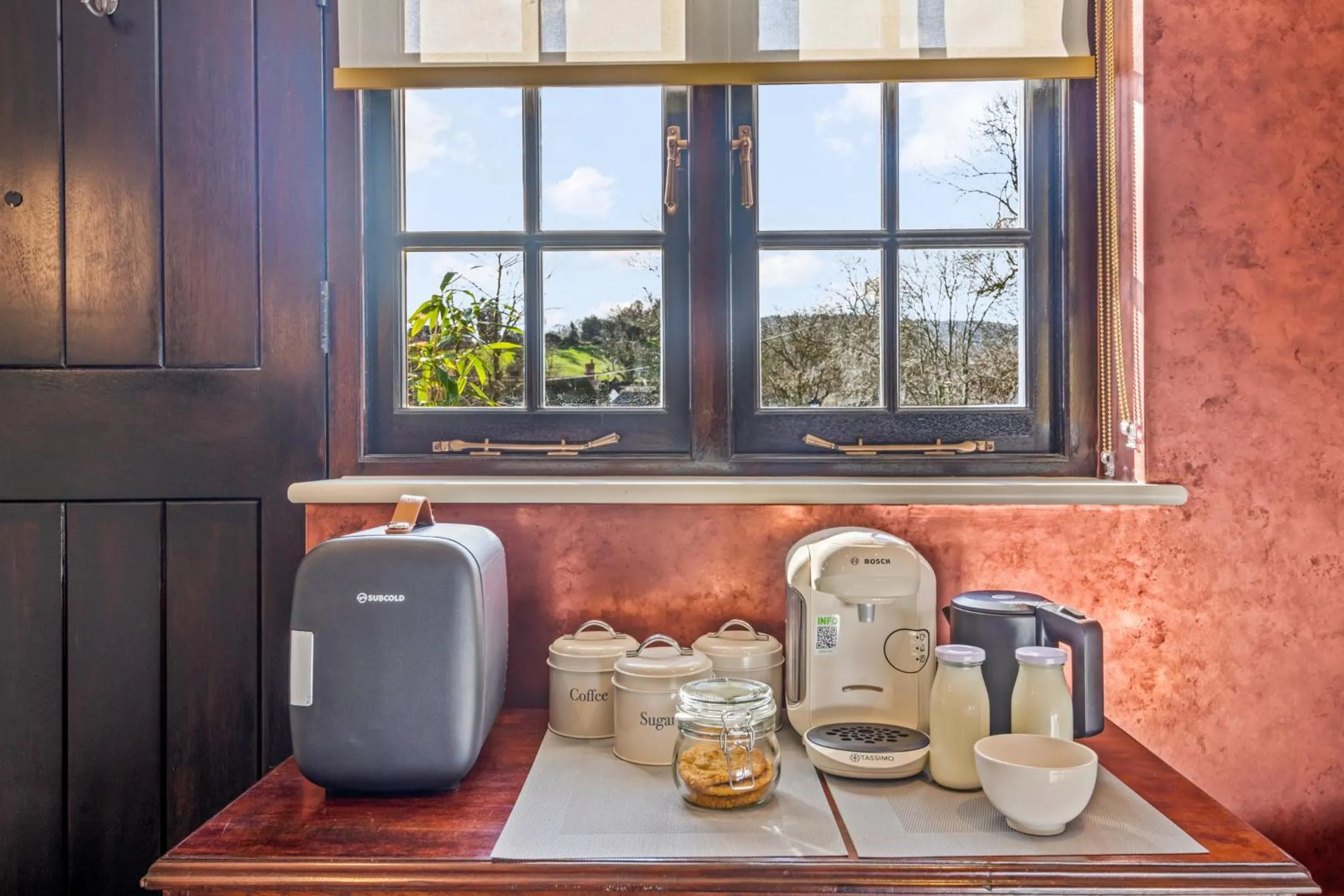 Coffee/tea facilities in The Ley Arms