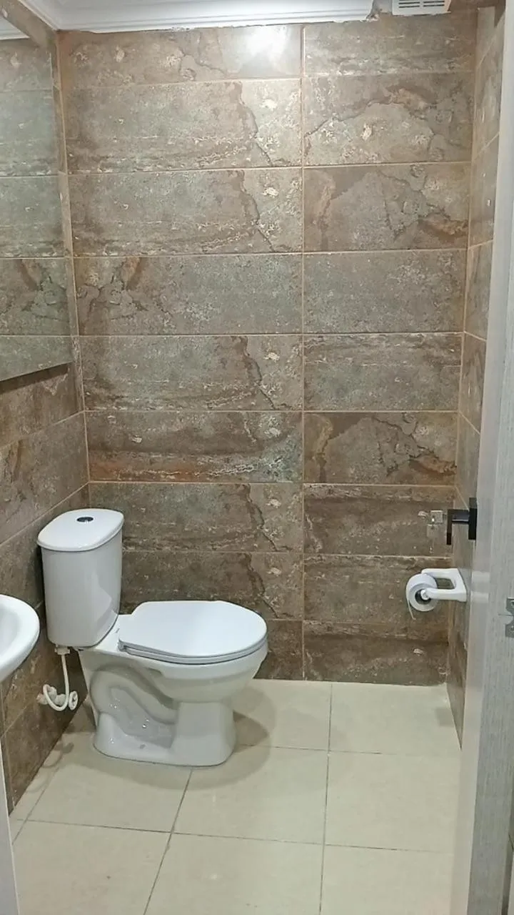 Shower in Hotel Boutique FC