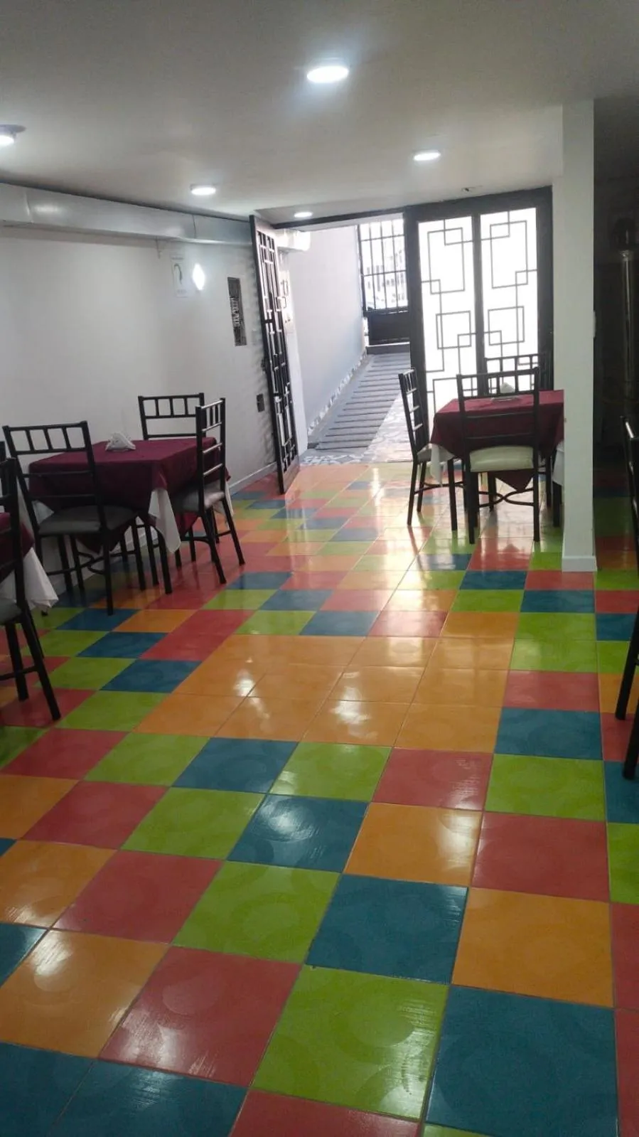 Restaurant/places to eat in Hotel Boutique FC