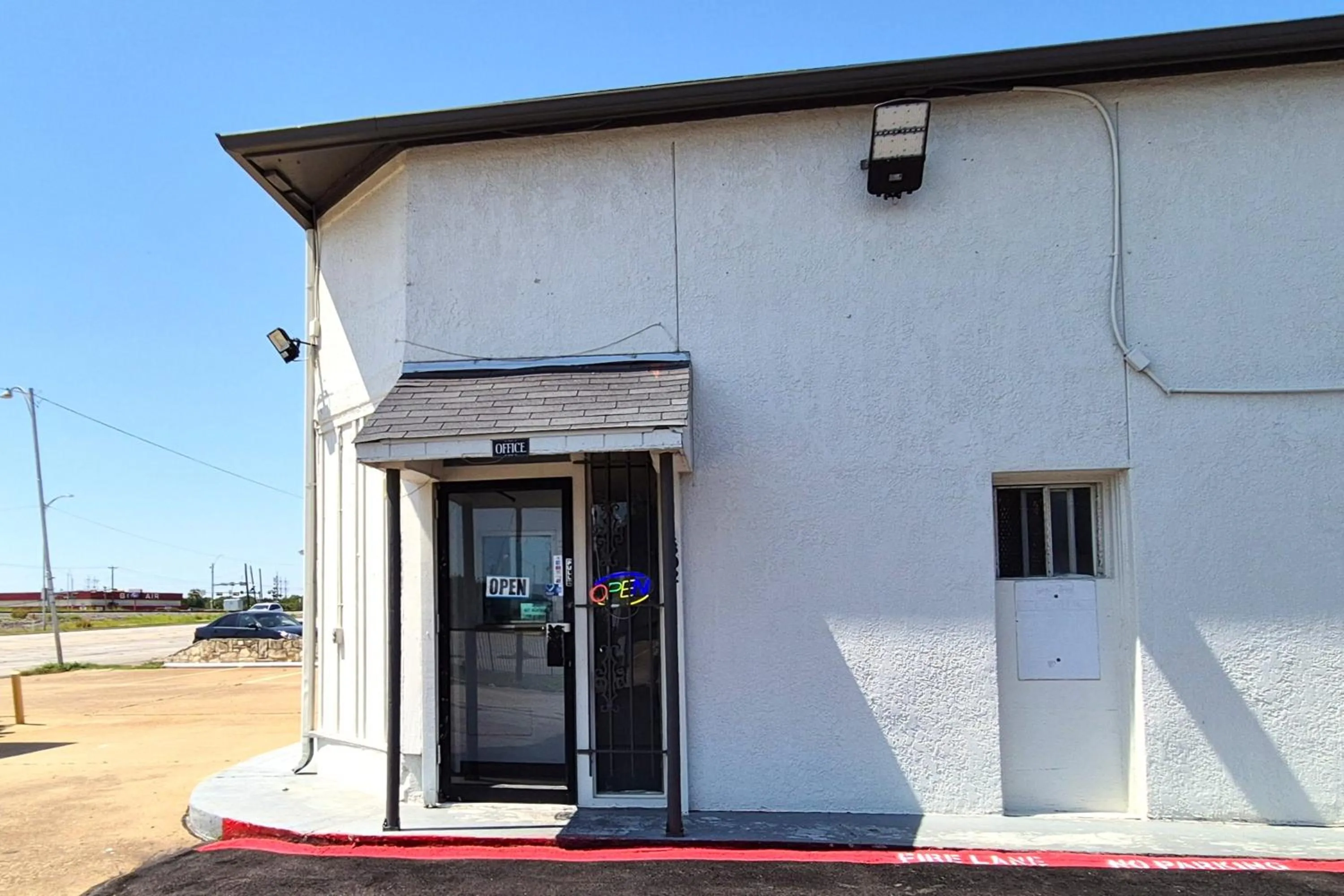 Lobby or reception in Exclusivo Inn by OYO Grand Prairie, TX