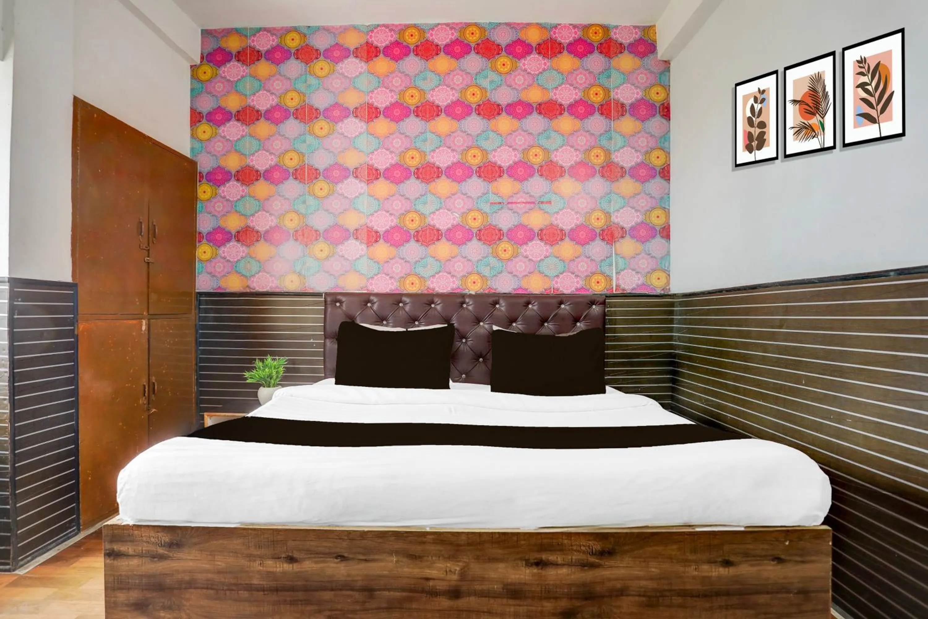 Bedroom, Bed in Super Hotel O Kings Hotel & Banquet