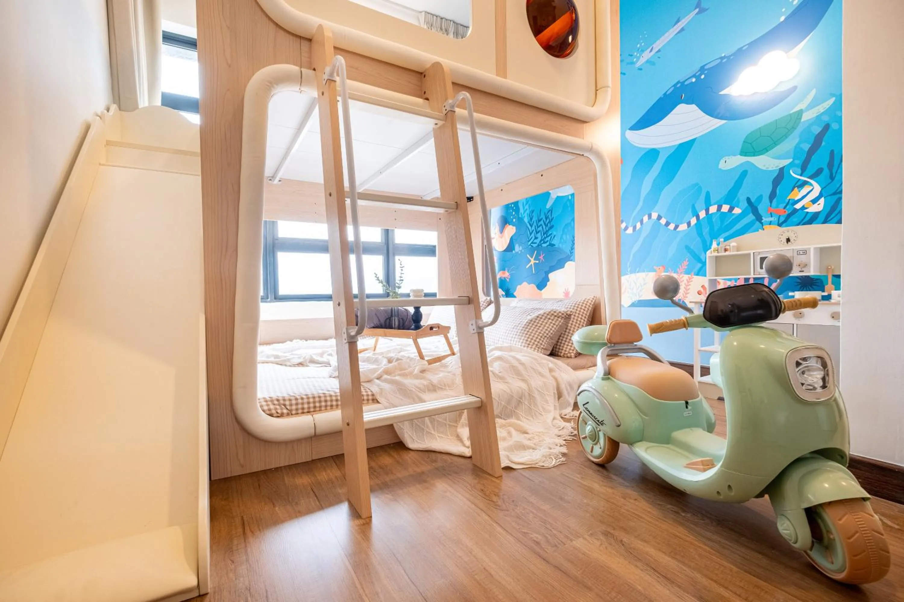 Bed in Premium Classy 4Room@Astoria Ampang 12pax 6km KLCC