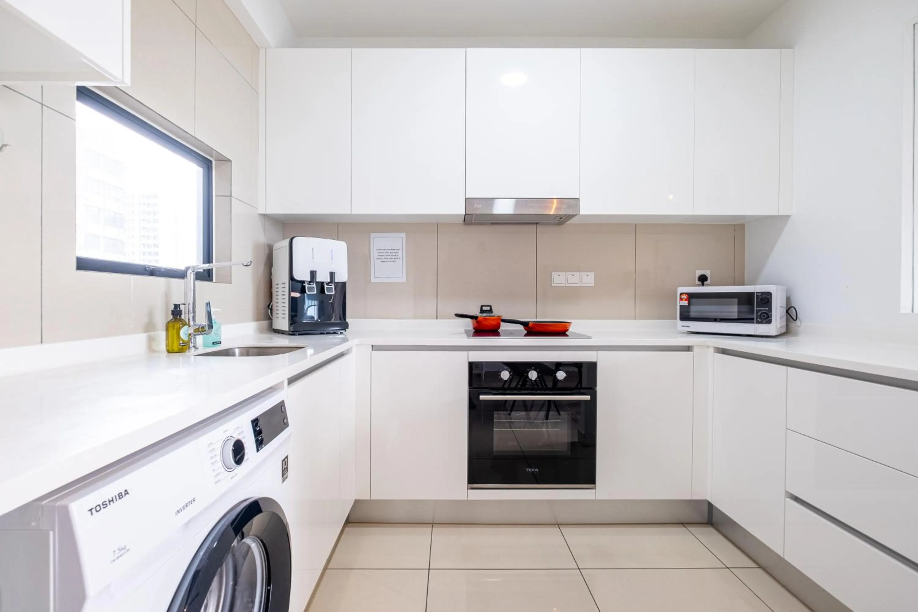 Premium Classy 4Room@Astoria Ampang 12pax 6km KLCC