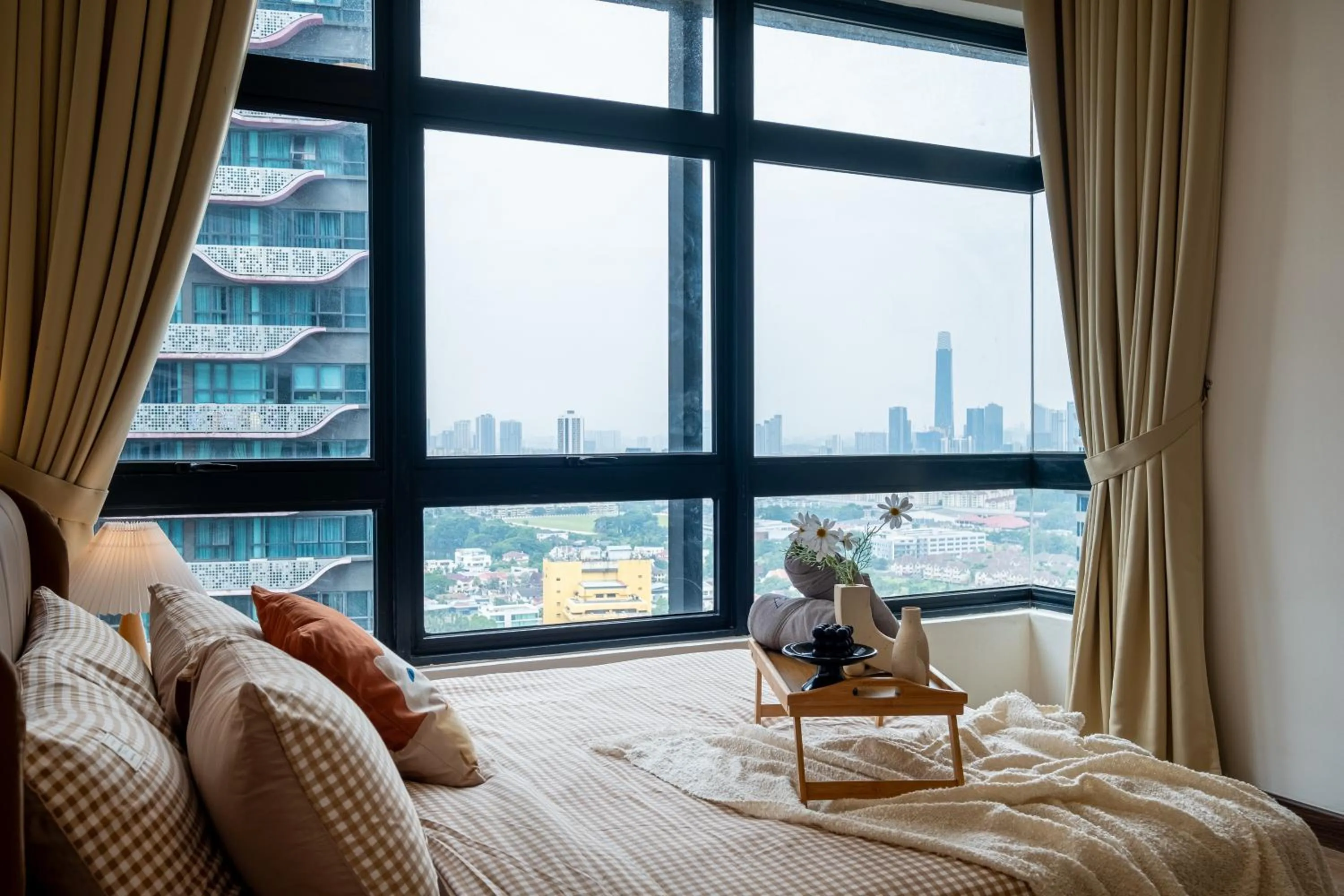 Bed in Premium Classy 4Room@Astoria Ampang 12pax 6km KLCC