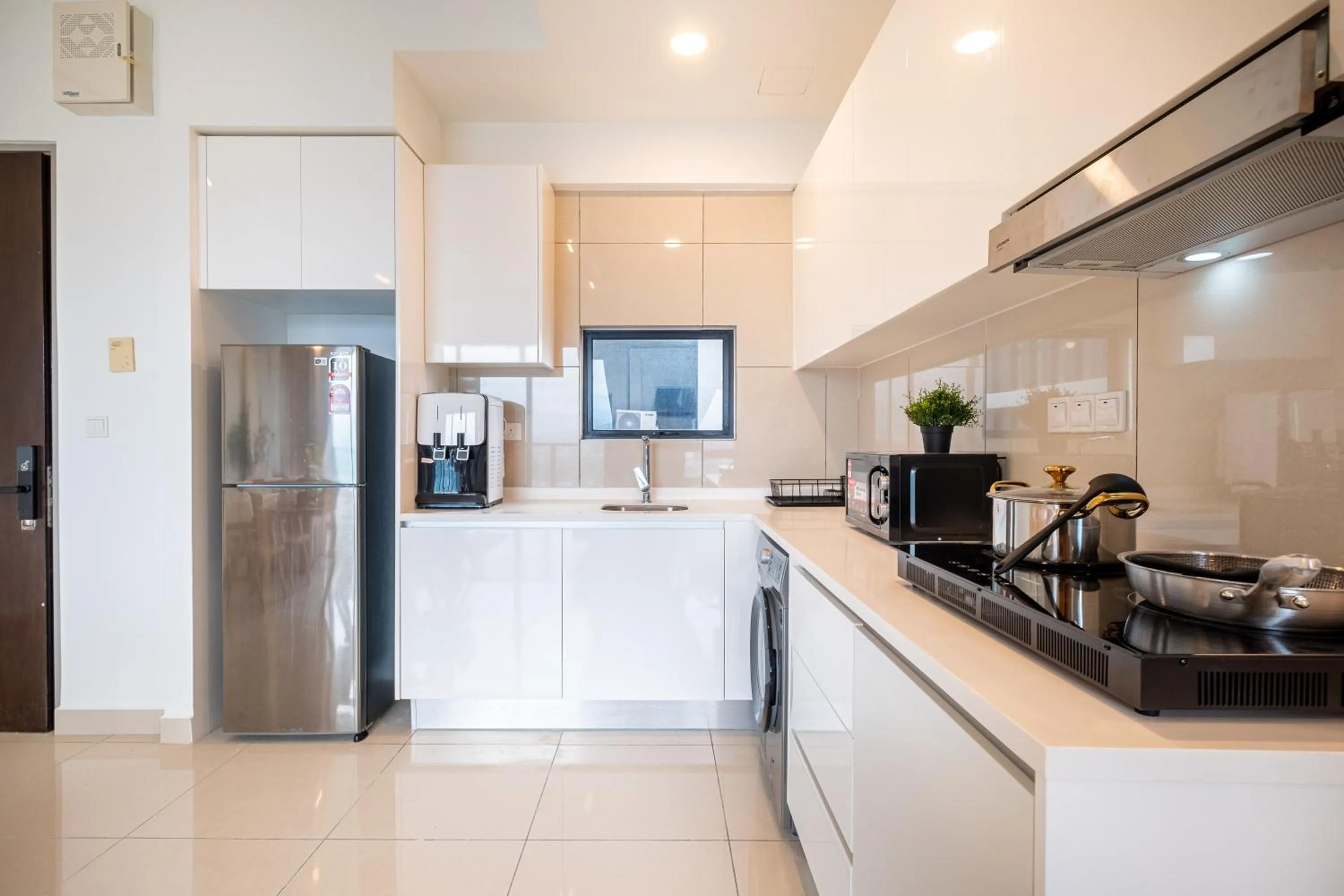 Premium Classy 4Room@Astoria Ampang 12pax 6km KLCC