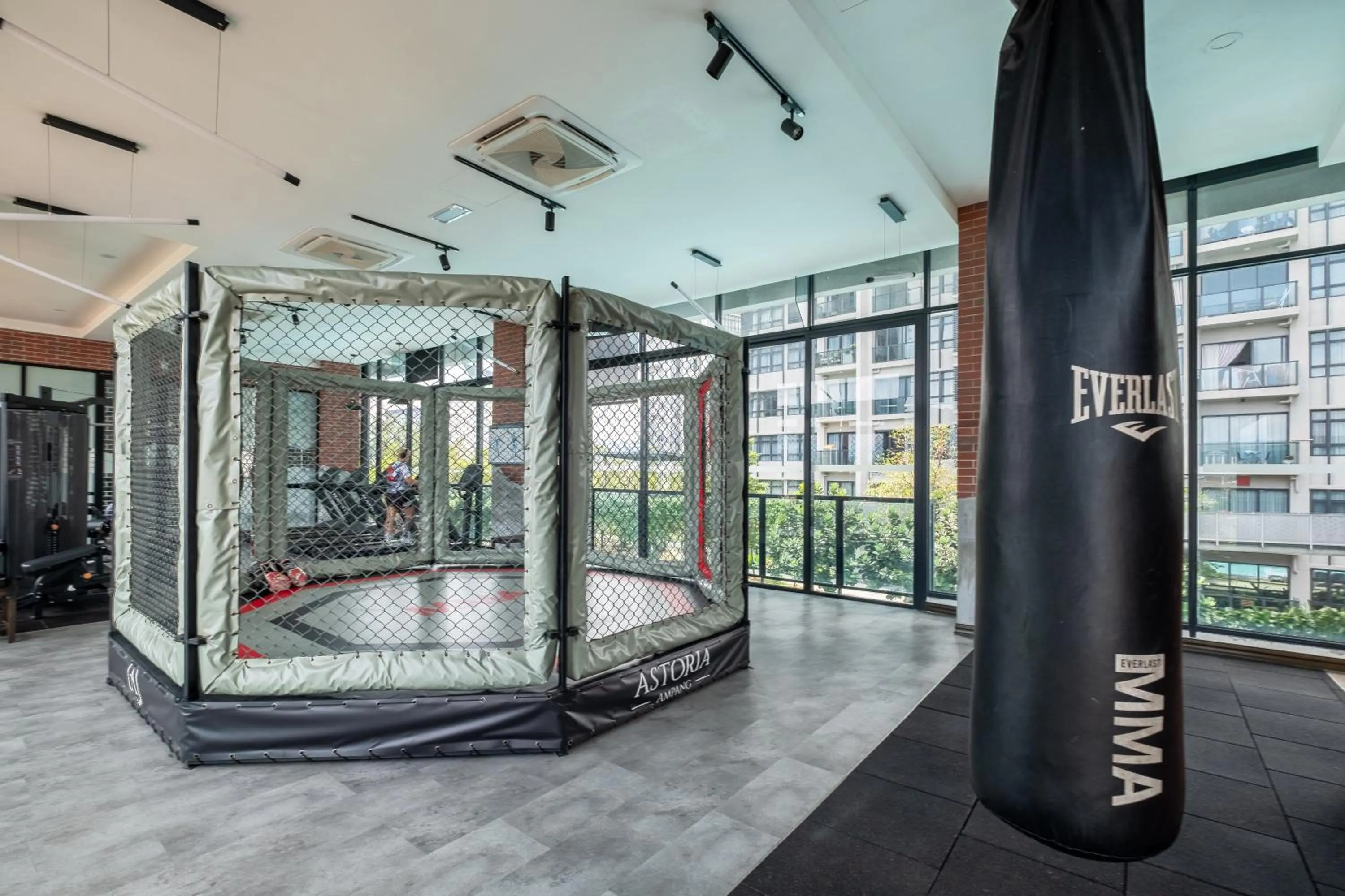 Premium Classy 4Room@Astoria Ampang 12pax 6km KLCC