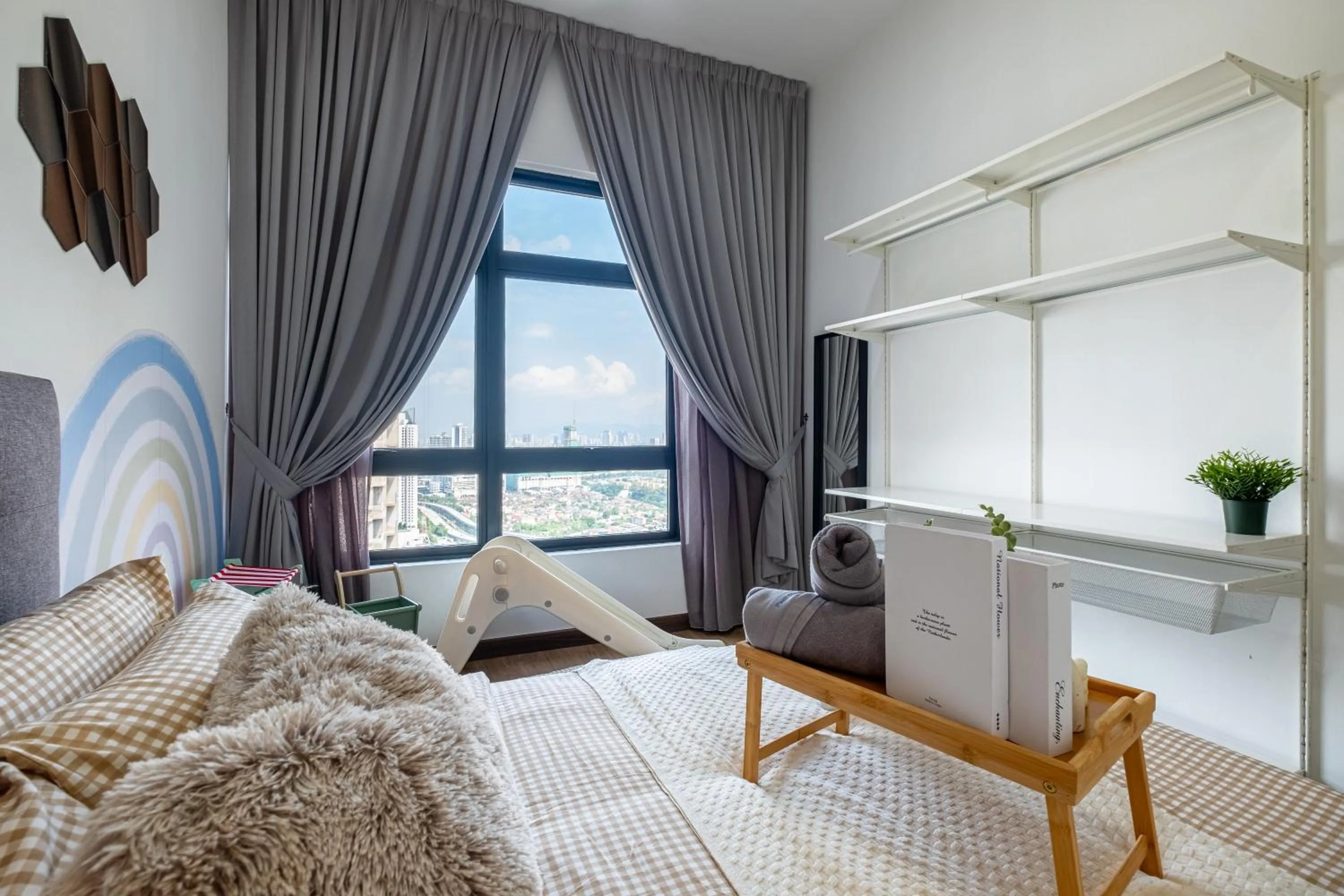 Bed in Premium Classy 4Room@Astoria Ampang 12pax 6km KLCC