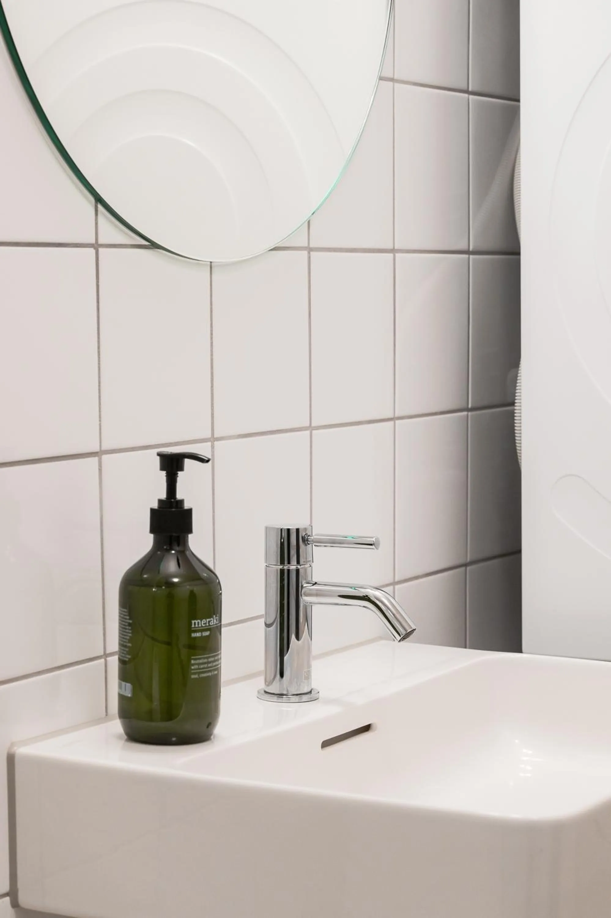 Bathroom in Queens Courtyard by Daniel&Jacob's