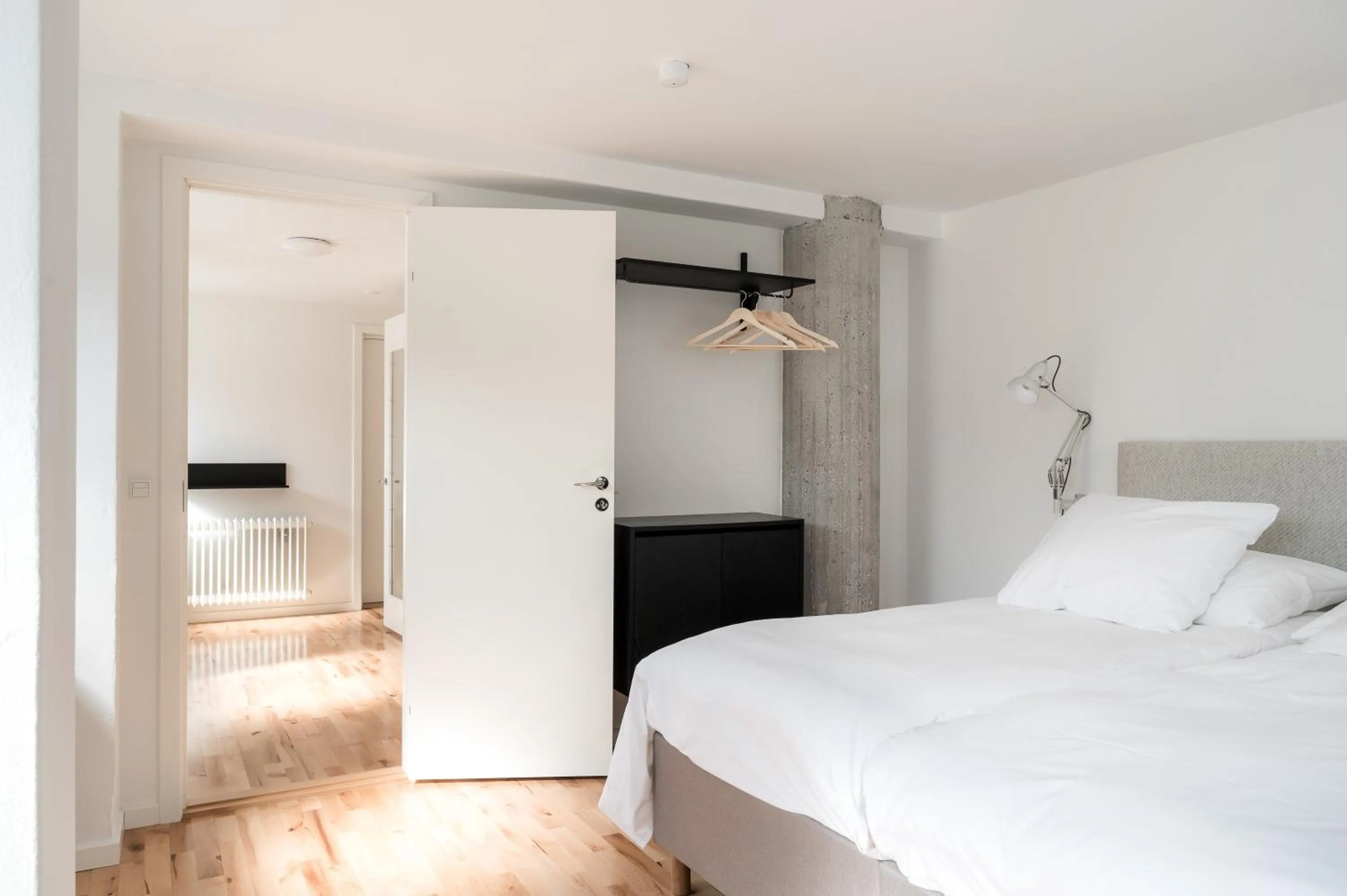 Bedroom, Bed in Queens Courtyard by Daniel&Jacob's