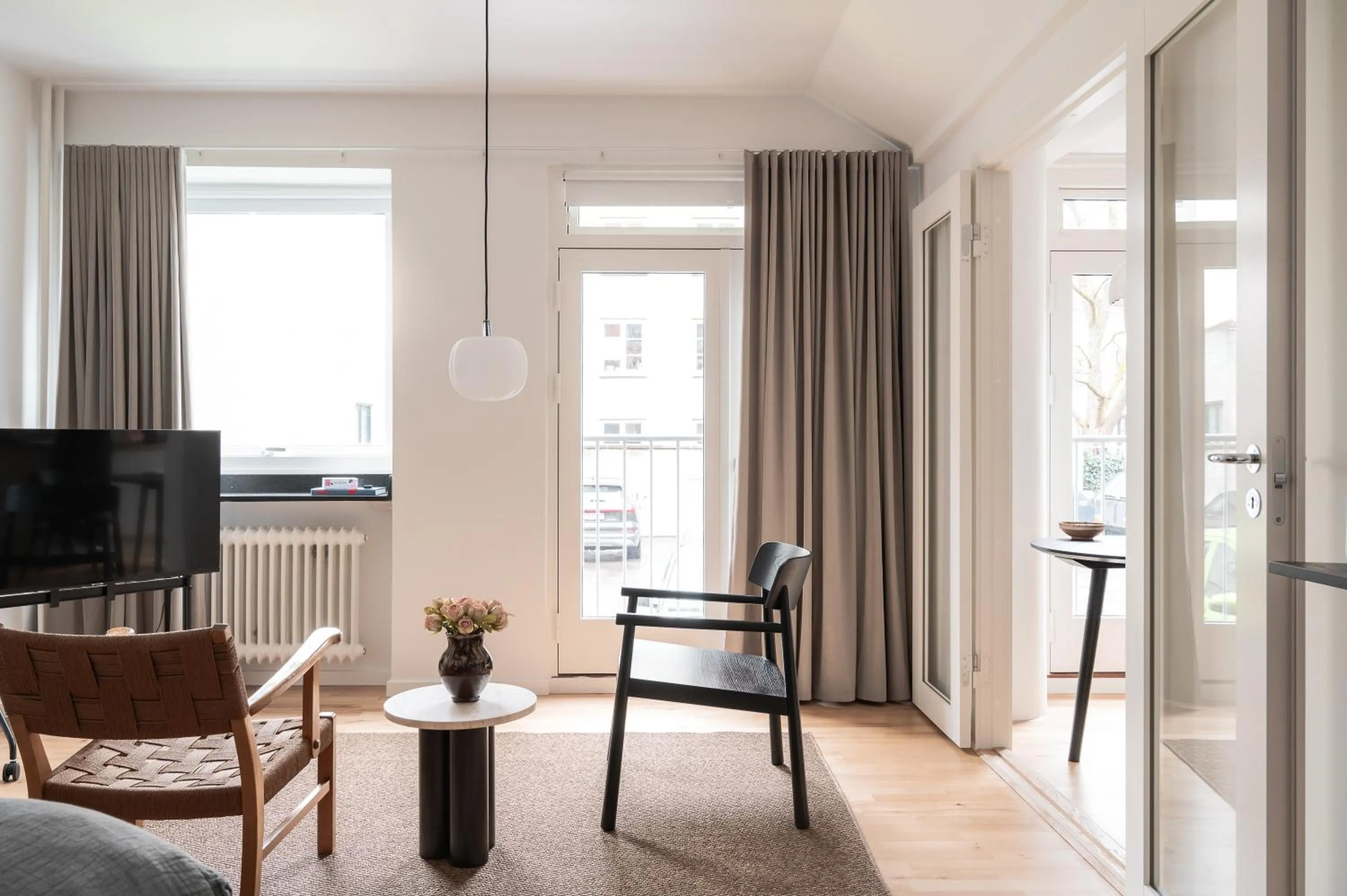 Living room in Queens Courtyard by Daniel&Jacob's