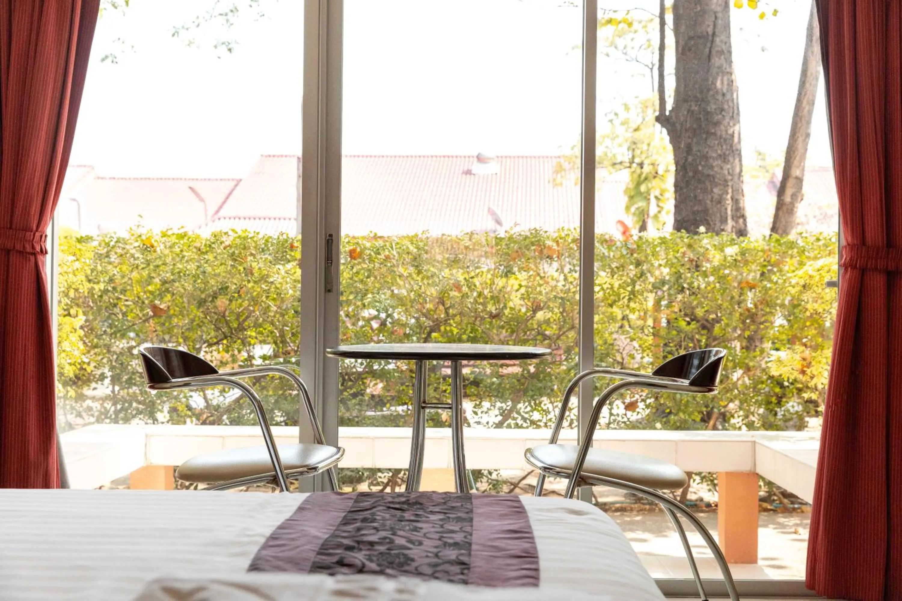 Seating area in Kiatthada Resort