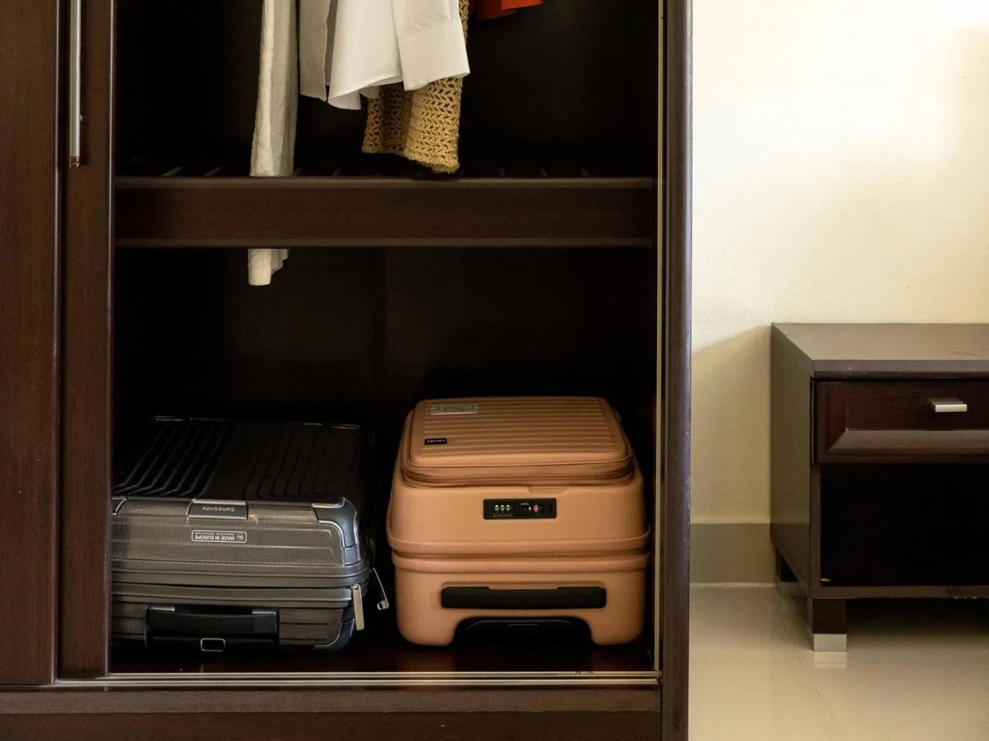 wardrobe in Kiatthada Resort