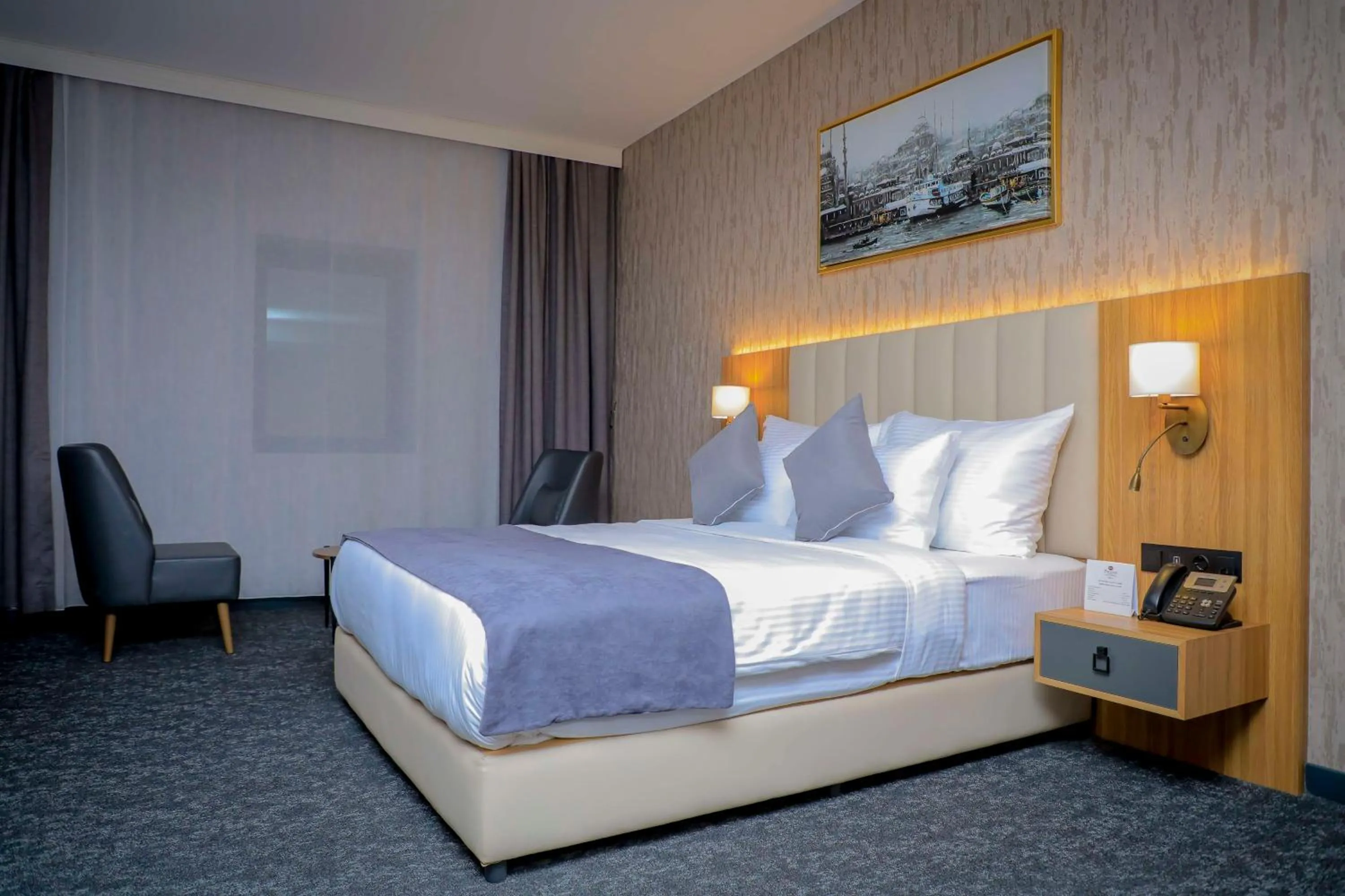 Bedroom, Bed in Best Western Premier DJ Hotel