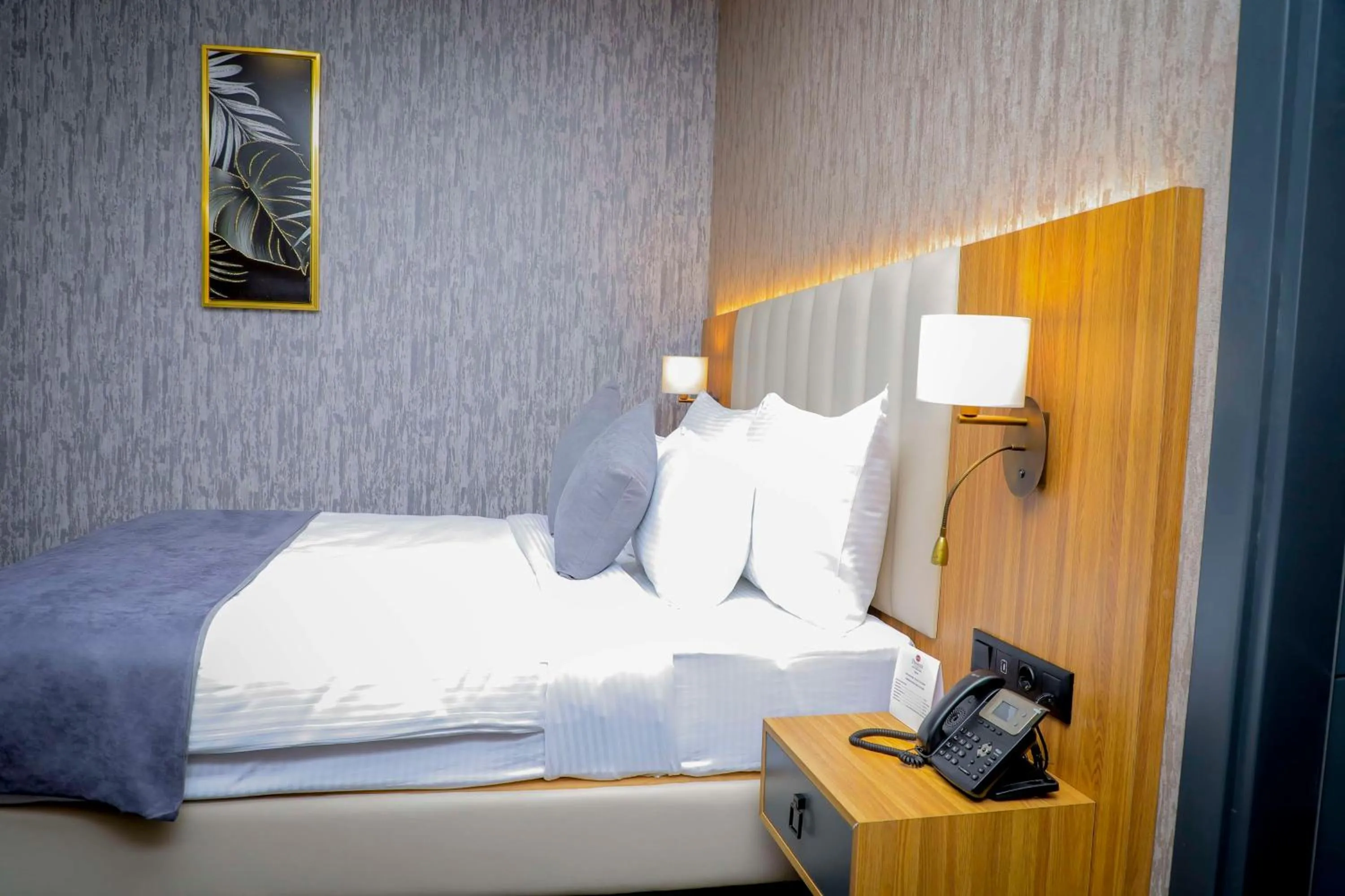 Bedroom, Bed in Best Western Premier DJ Hotel