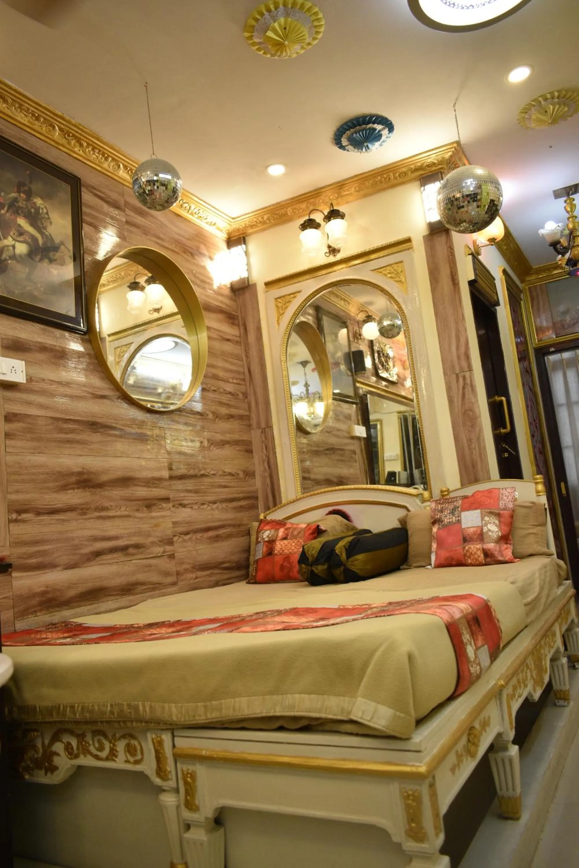 Bedroom, Bed in Ya Inn Rooms & Suites