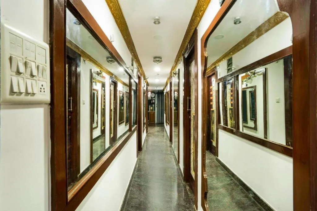 Facade/entrance in Ya Inn Rooms & Suites