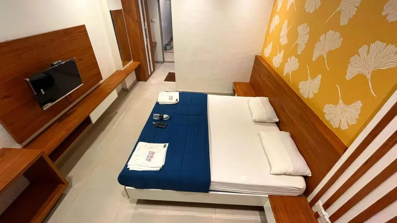 Bedroom, Bed in Hotel Ambai Executive