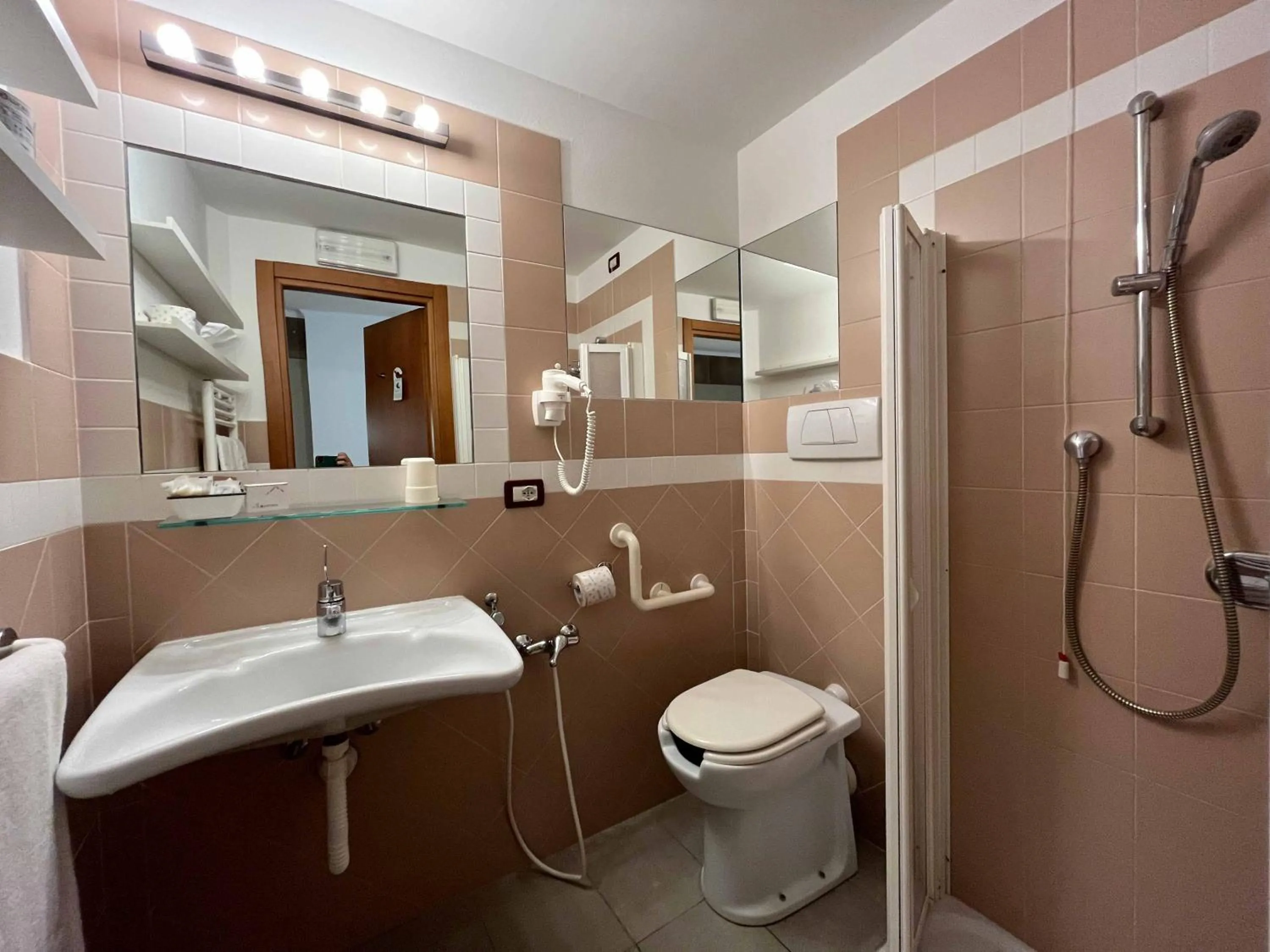 Bathroom in Hotel Regina