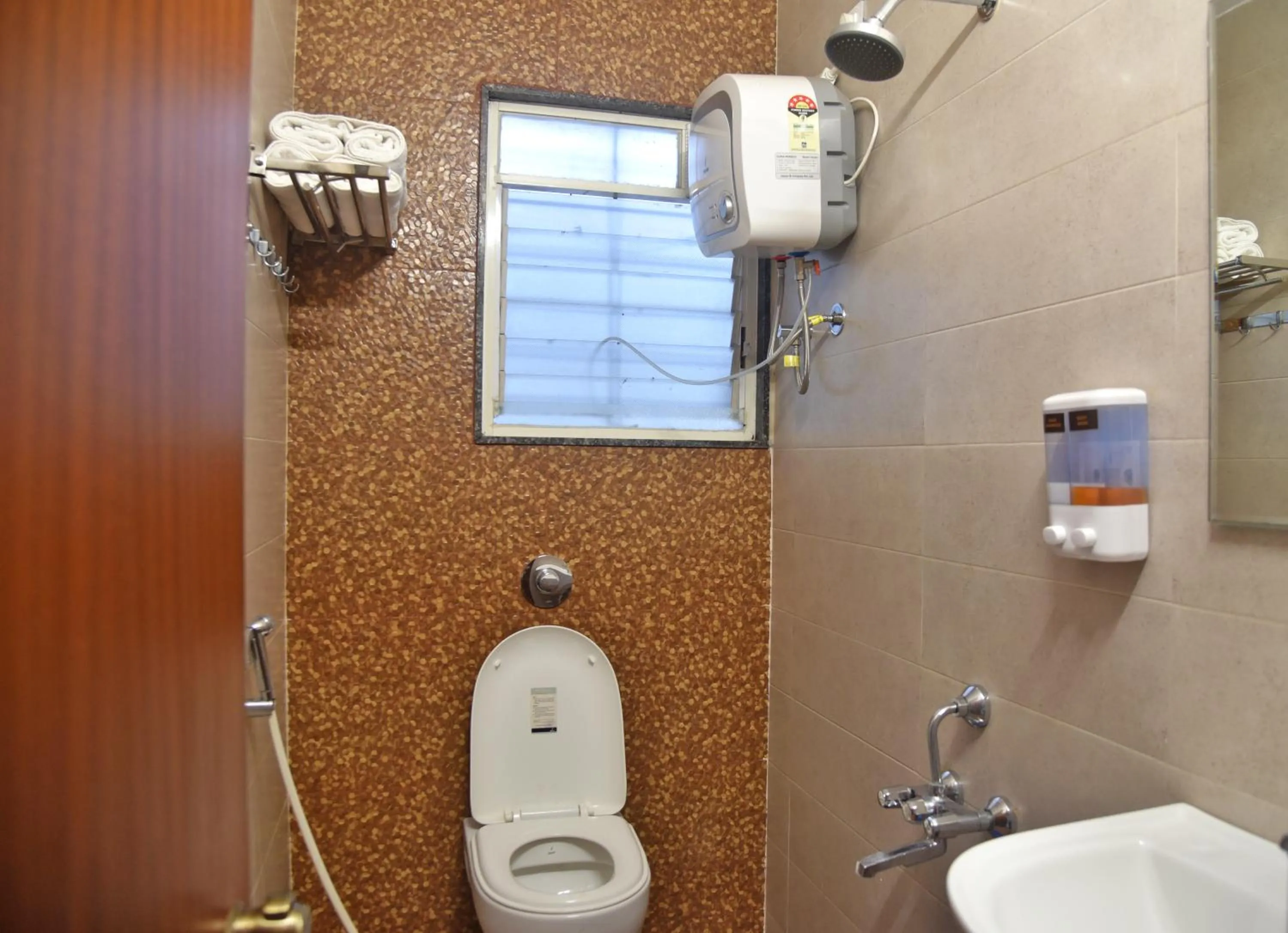 Toilet in Hotel Old Urban Guest House