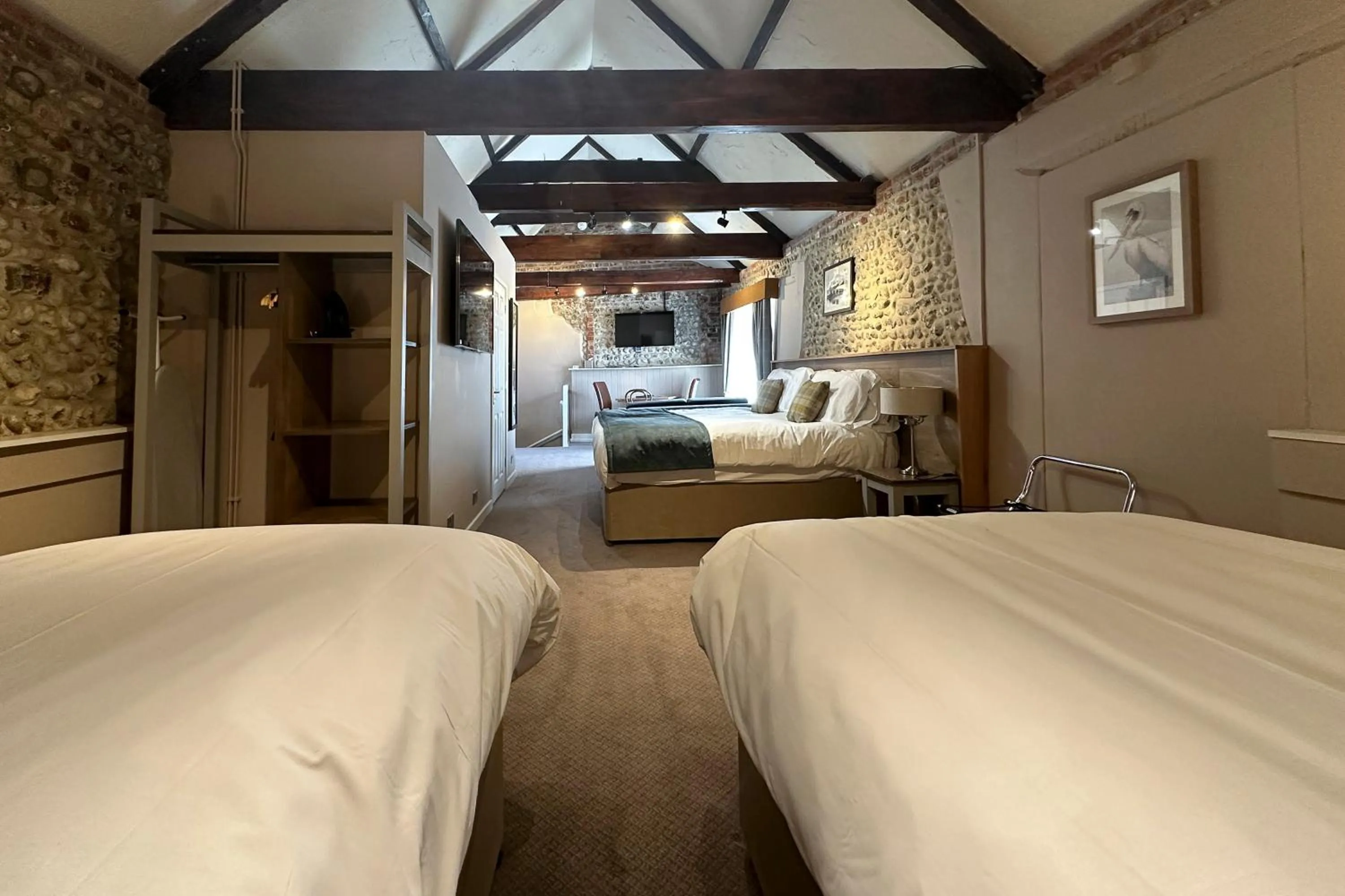 Bedroom, Bed in The Lobster