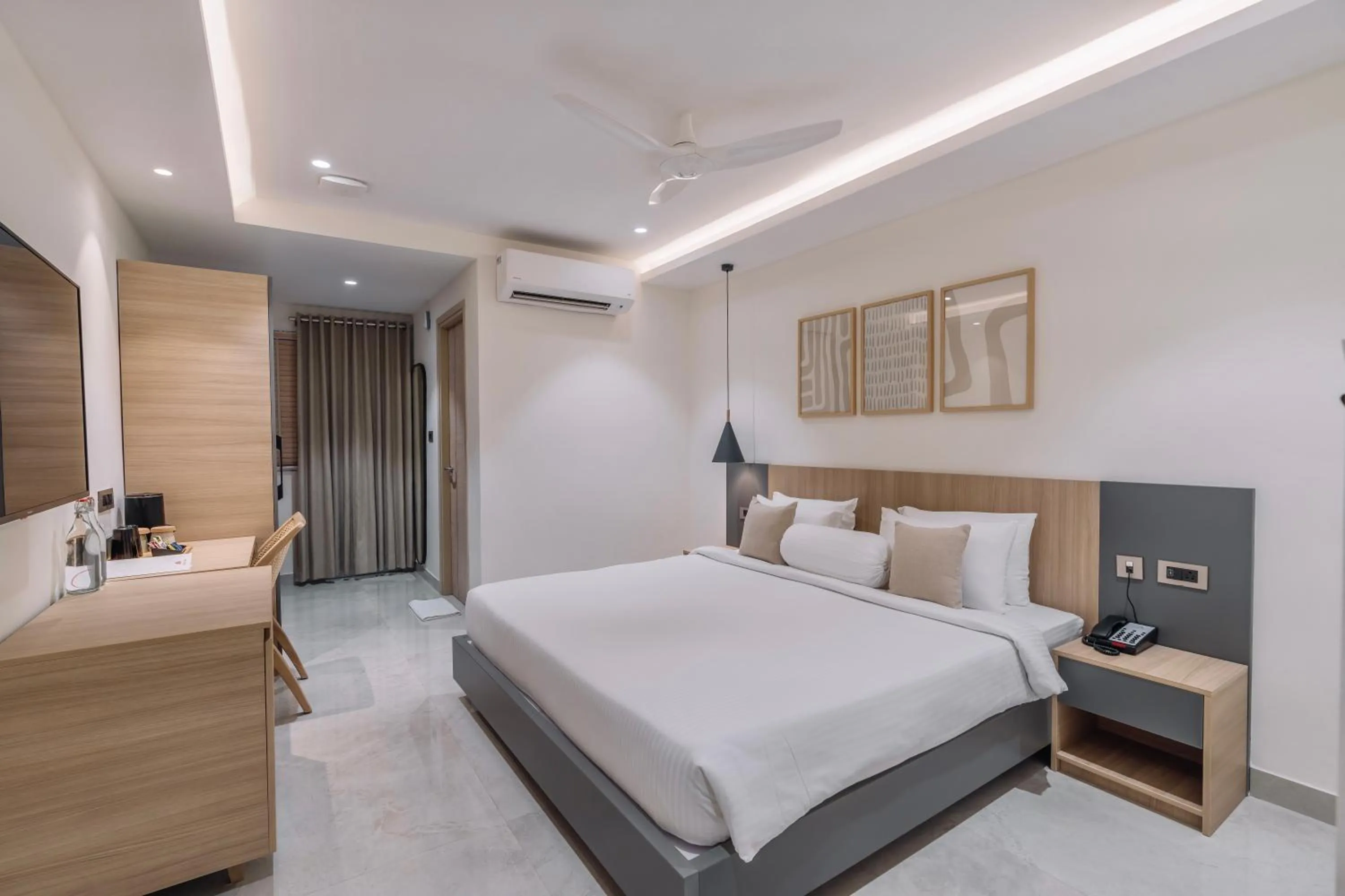 Bedroom, Bed in SKYLA Studios & Suites - Kondapur