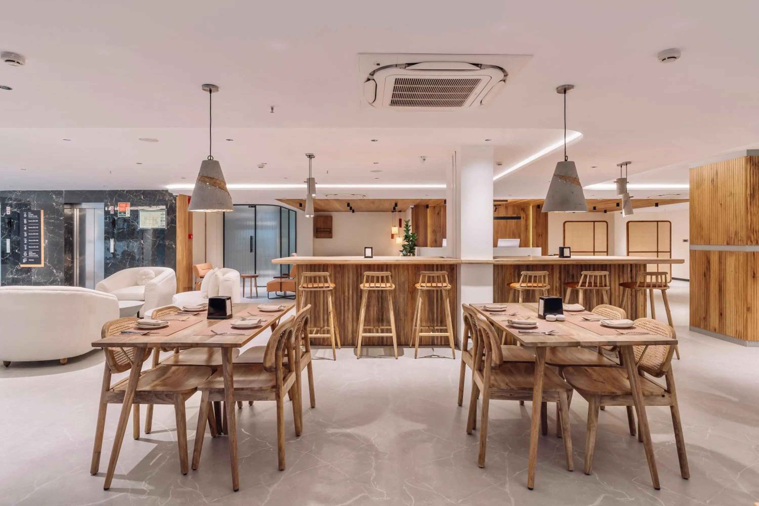 Restaurant/places to eat in SKYLA Studios & Suites - Kondapur