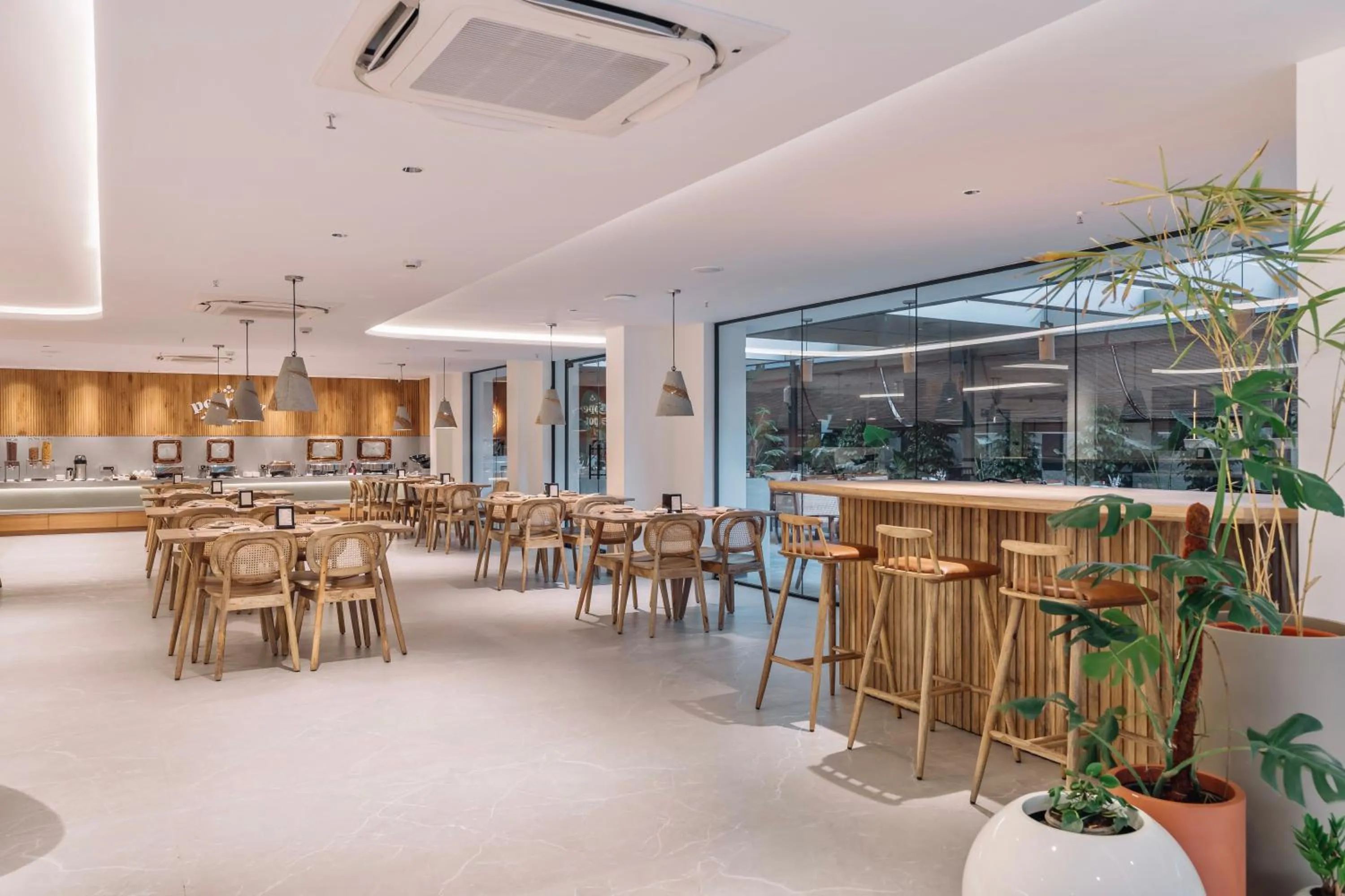 Restaurant/places to eat in SKYLA Studios & Suites - Kondapur