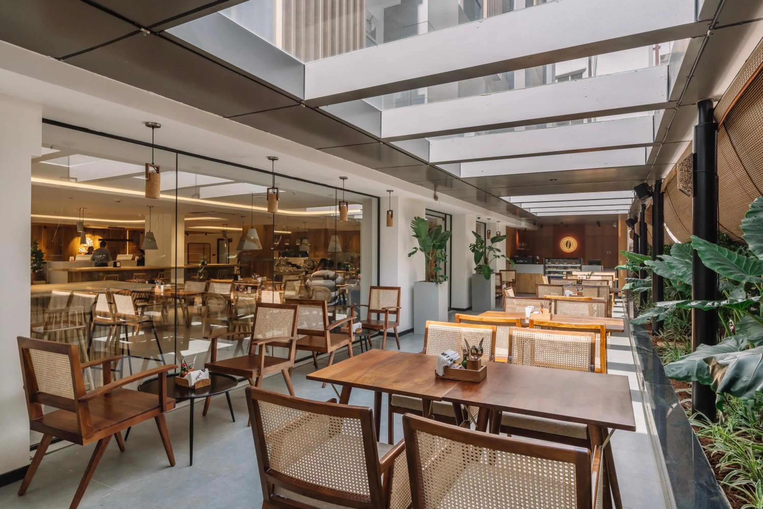 Restaurant/places to eat in SKYLA Studios & Suites - Kondapur