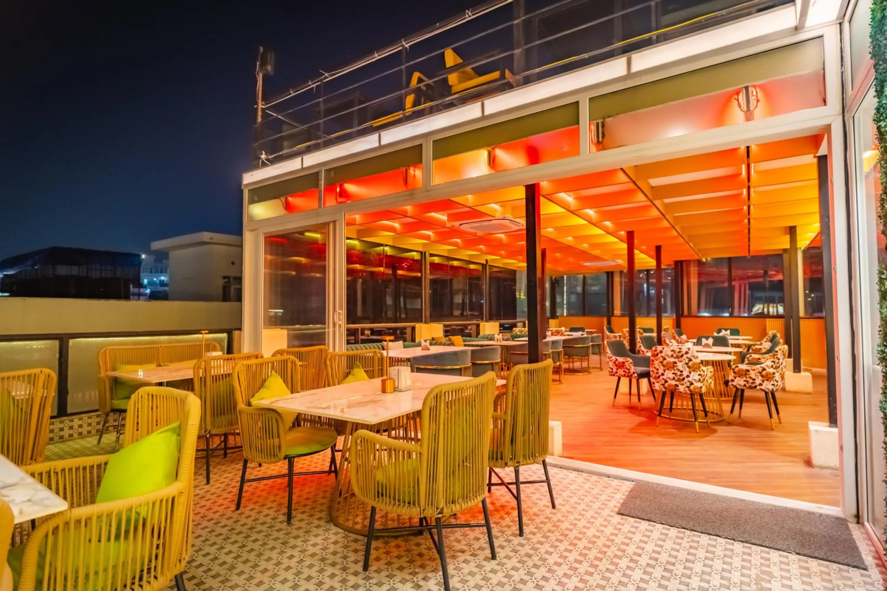 Restaurant/places to eat in SKI Hotels and Resorts Rishikesh