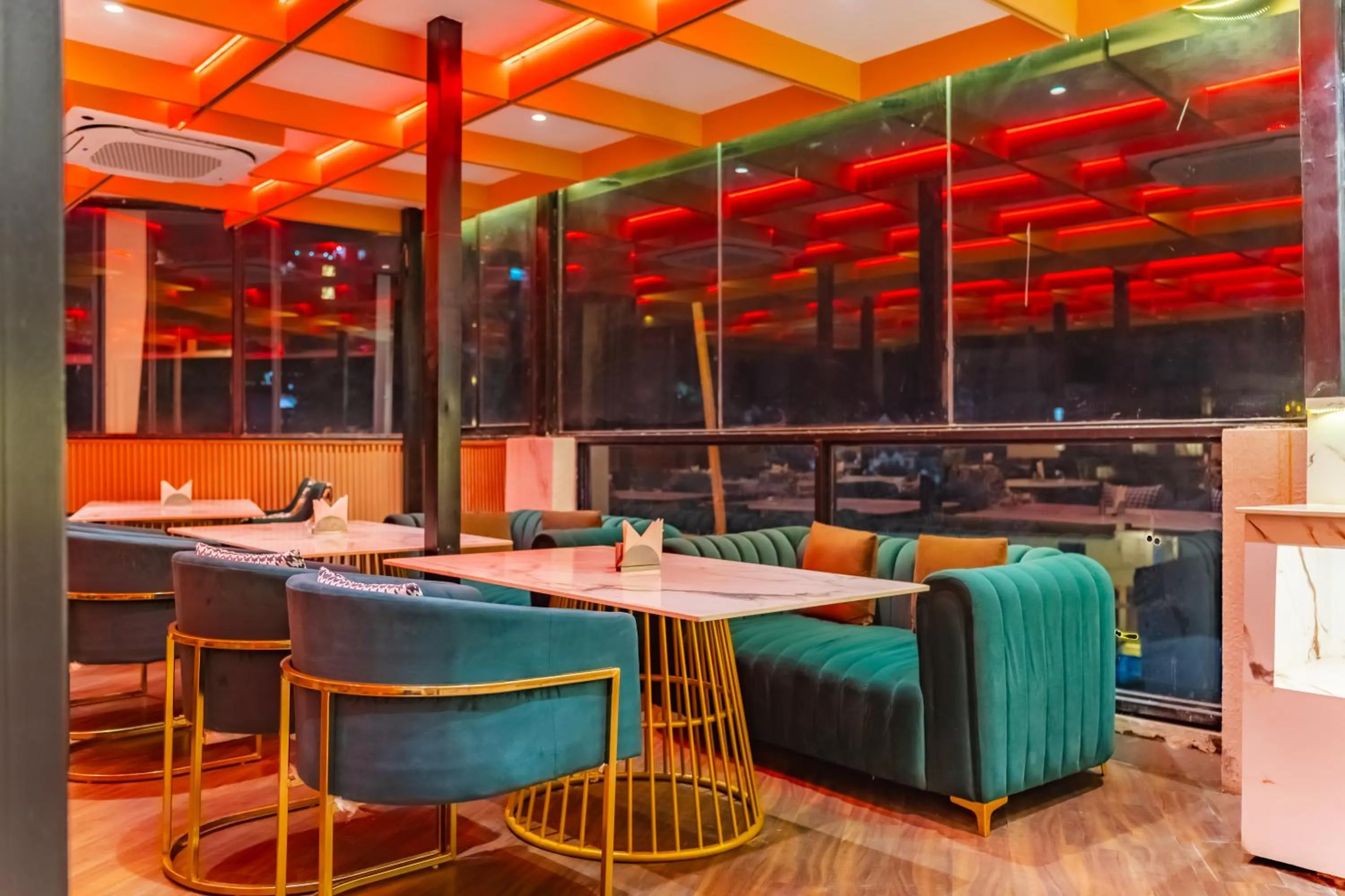 Restaurant/places to eat in SKI Hotels and Resorts Rishikesh