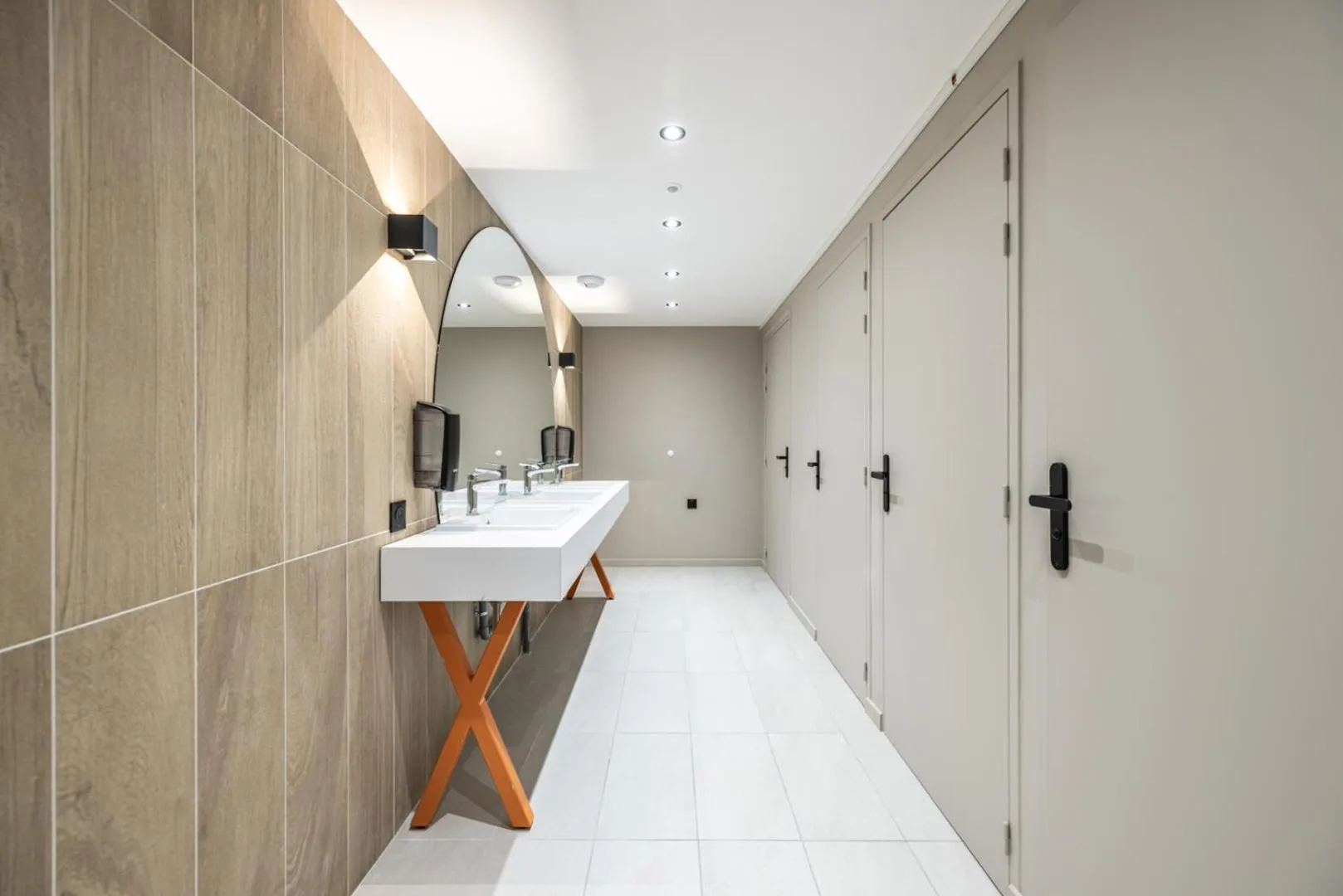 Bathroom in Hotel Base Camp Lodge - Albertville