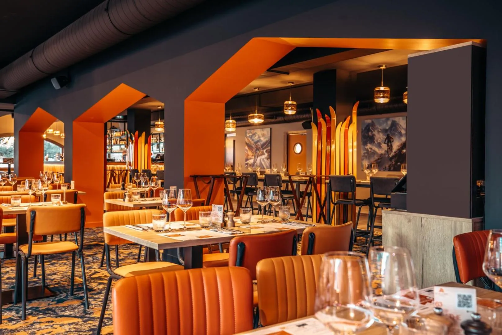 Restaurant/places to eat in Hotel Base Camp Lodge - Albertville