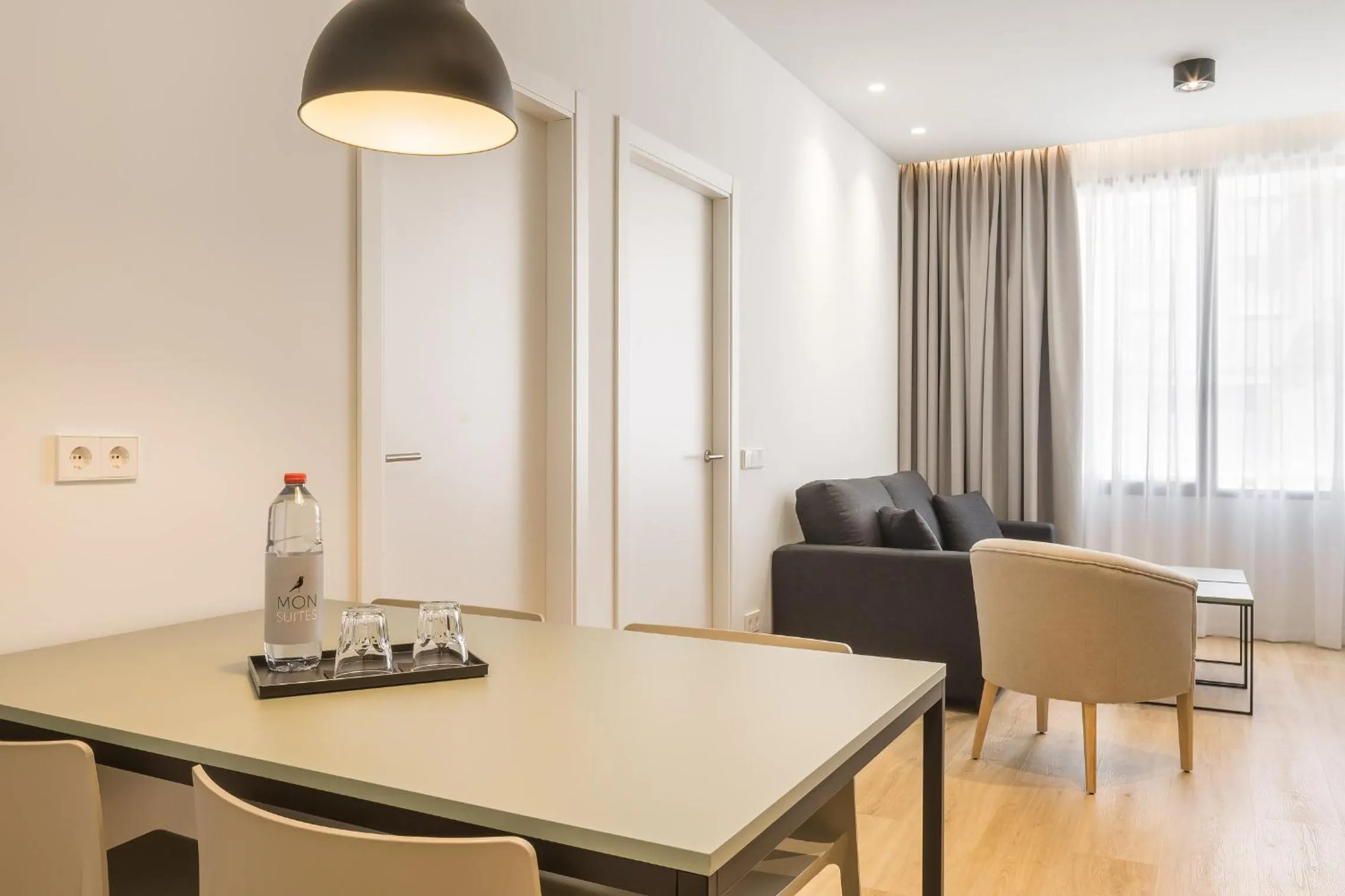 Dining area in Mon Suites Jardín de Ayora