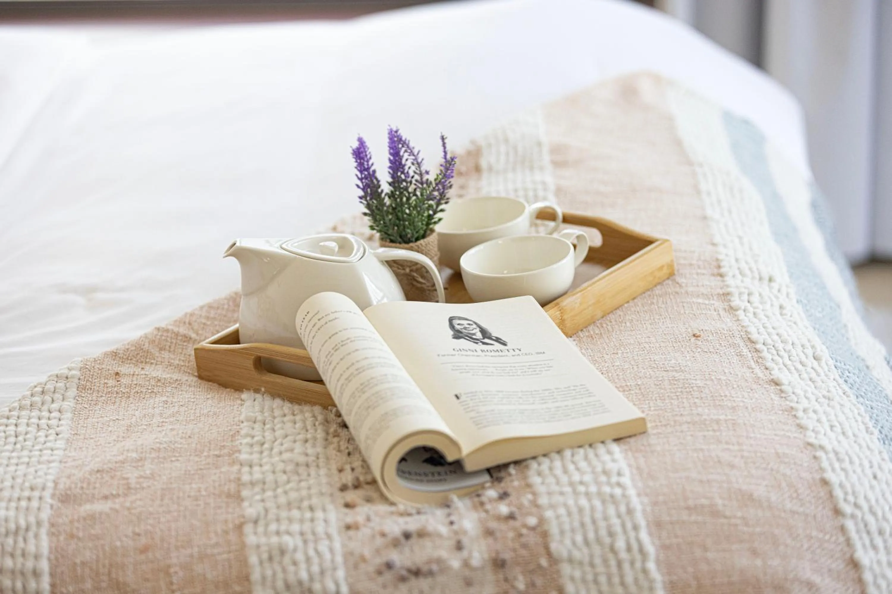 Bed in Salt of the Ocean in JBR by Lagom