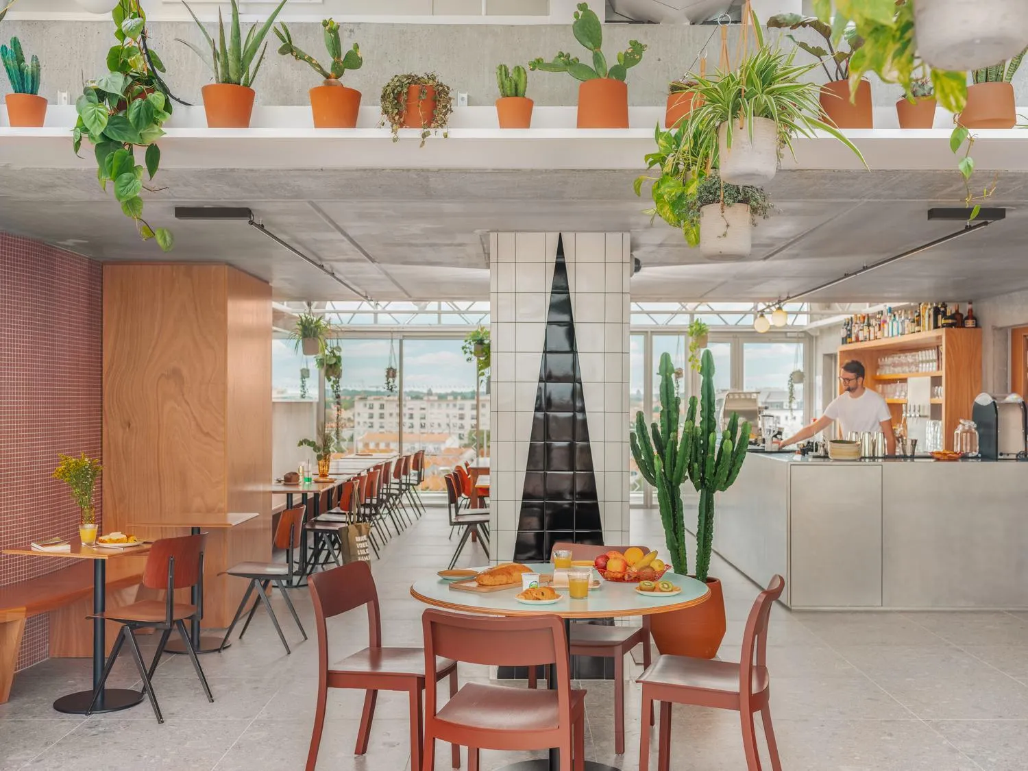 Restaurant/places to eat in Hôtel Vertime