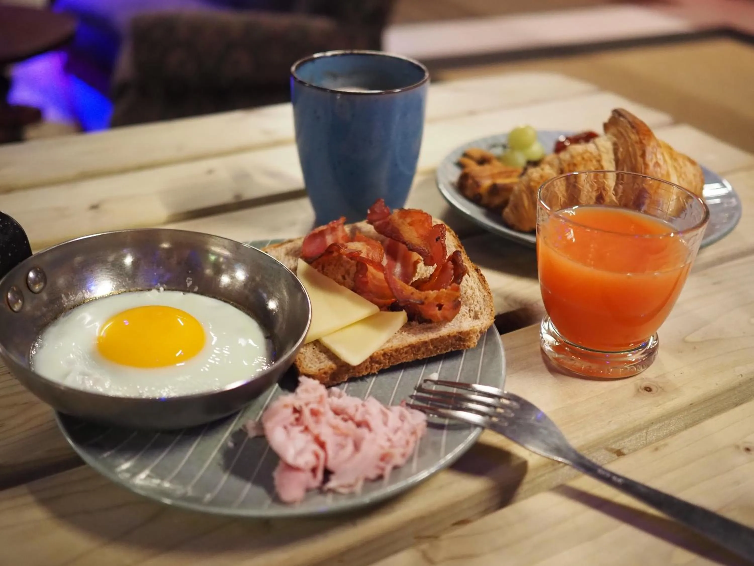 Breakfast in JOST Hôtel Lille Centre