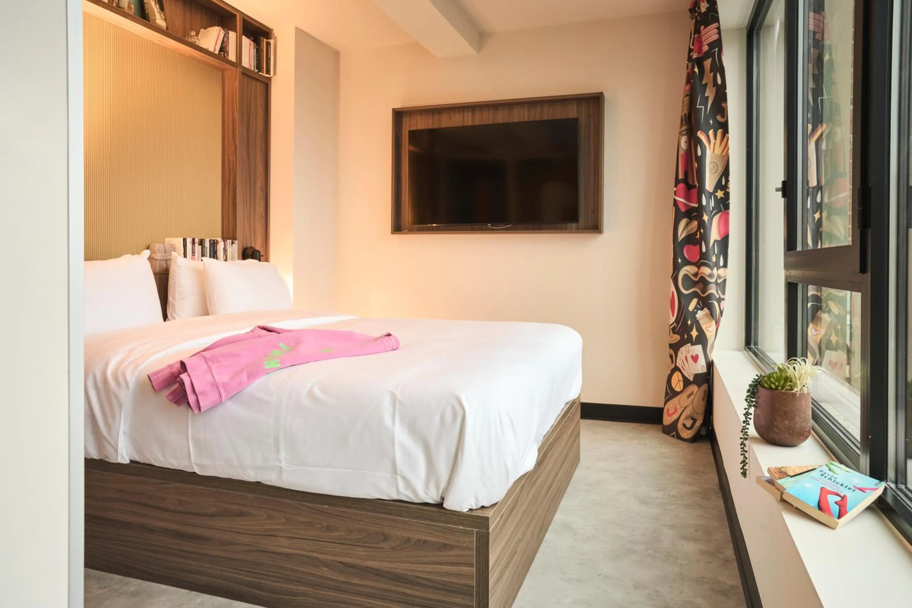 Bed in JOST Hôtel Lille Centre