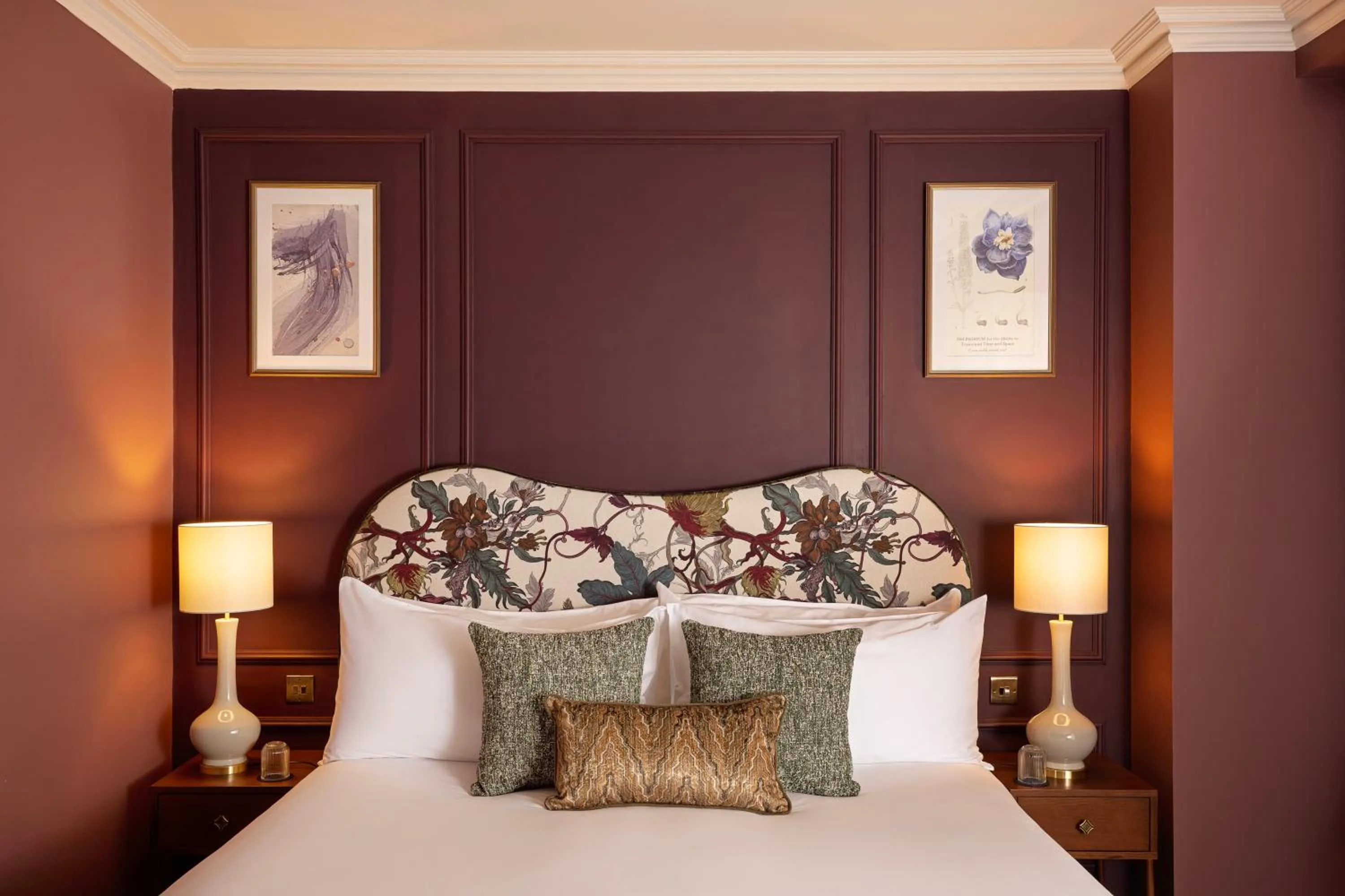 Bed in Francis Hotel Bath