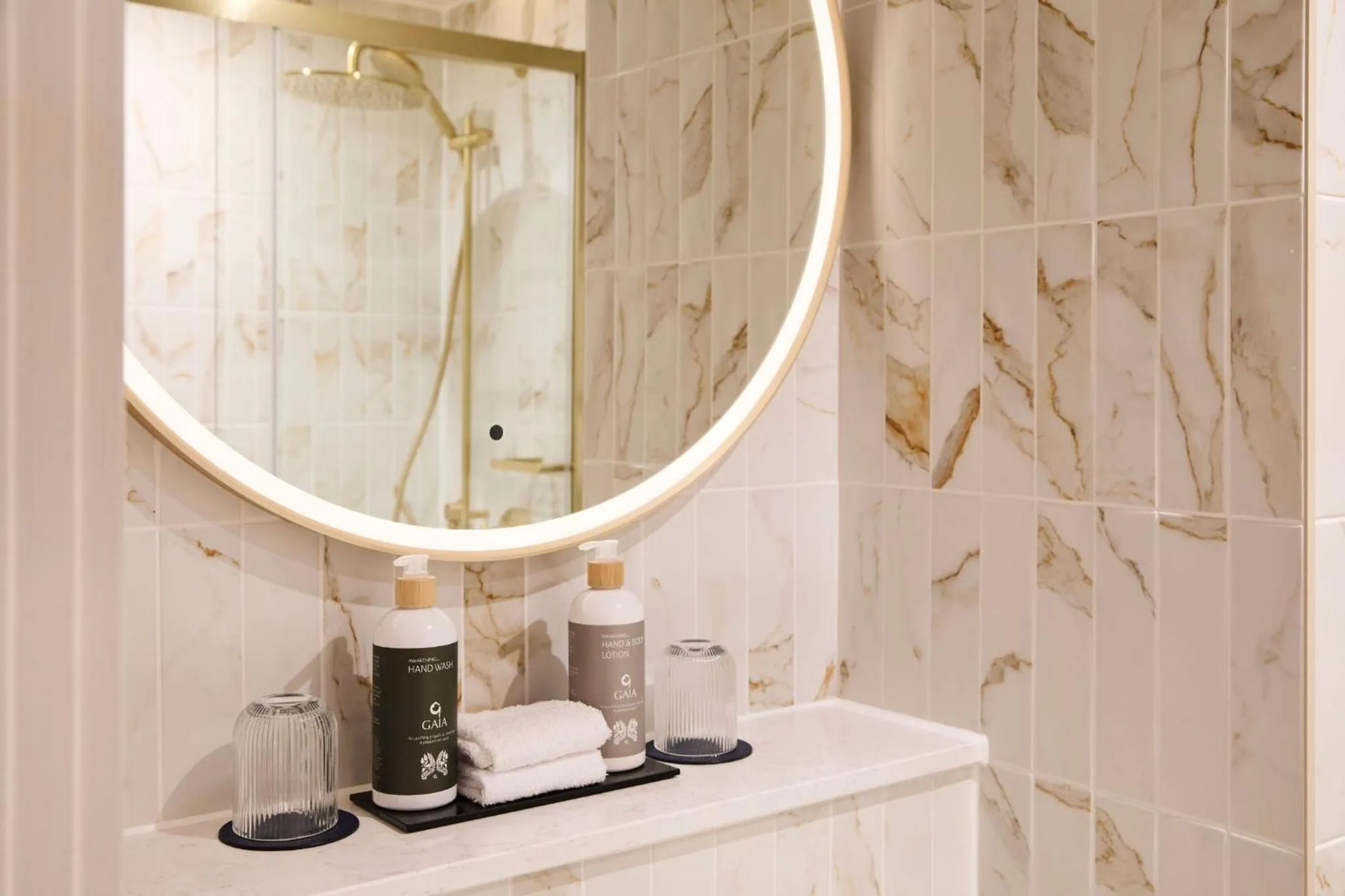 Shower in Francis Hotel Bath