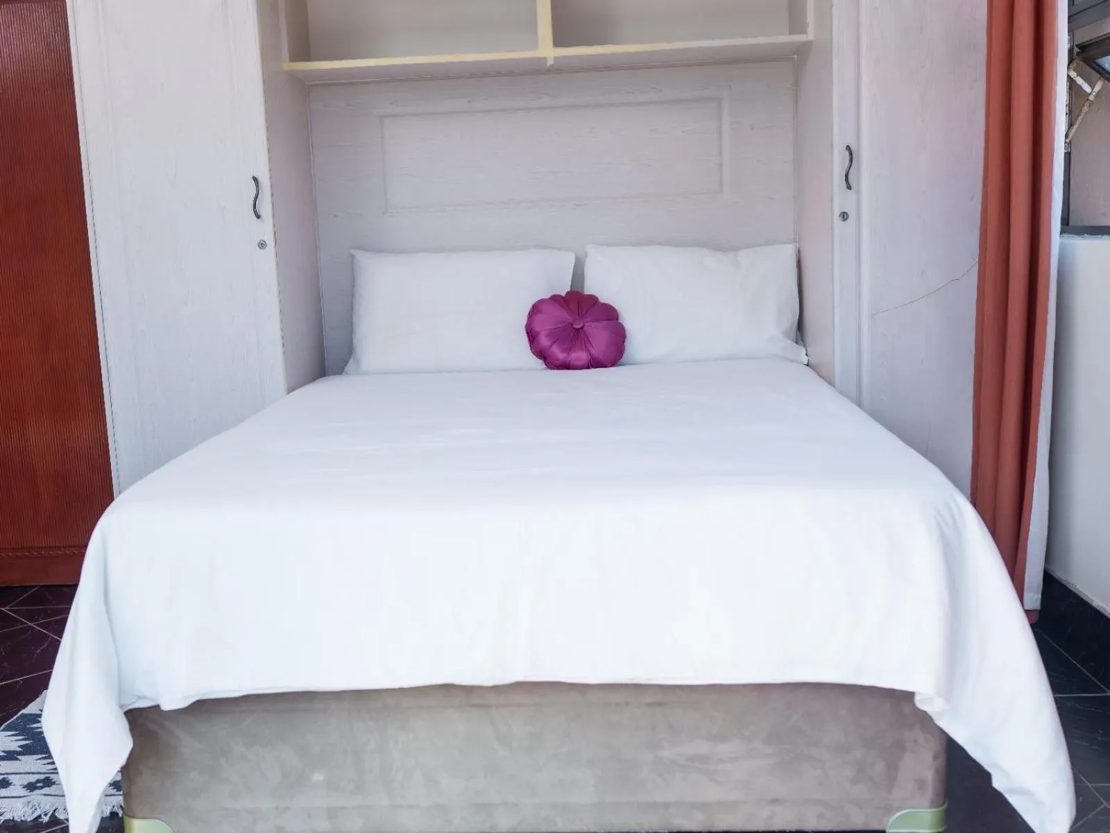 Bed in Dolphin Coast B&B / Self catering